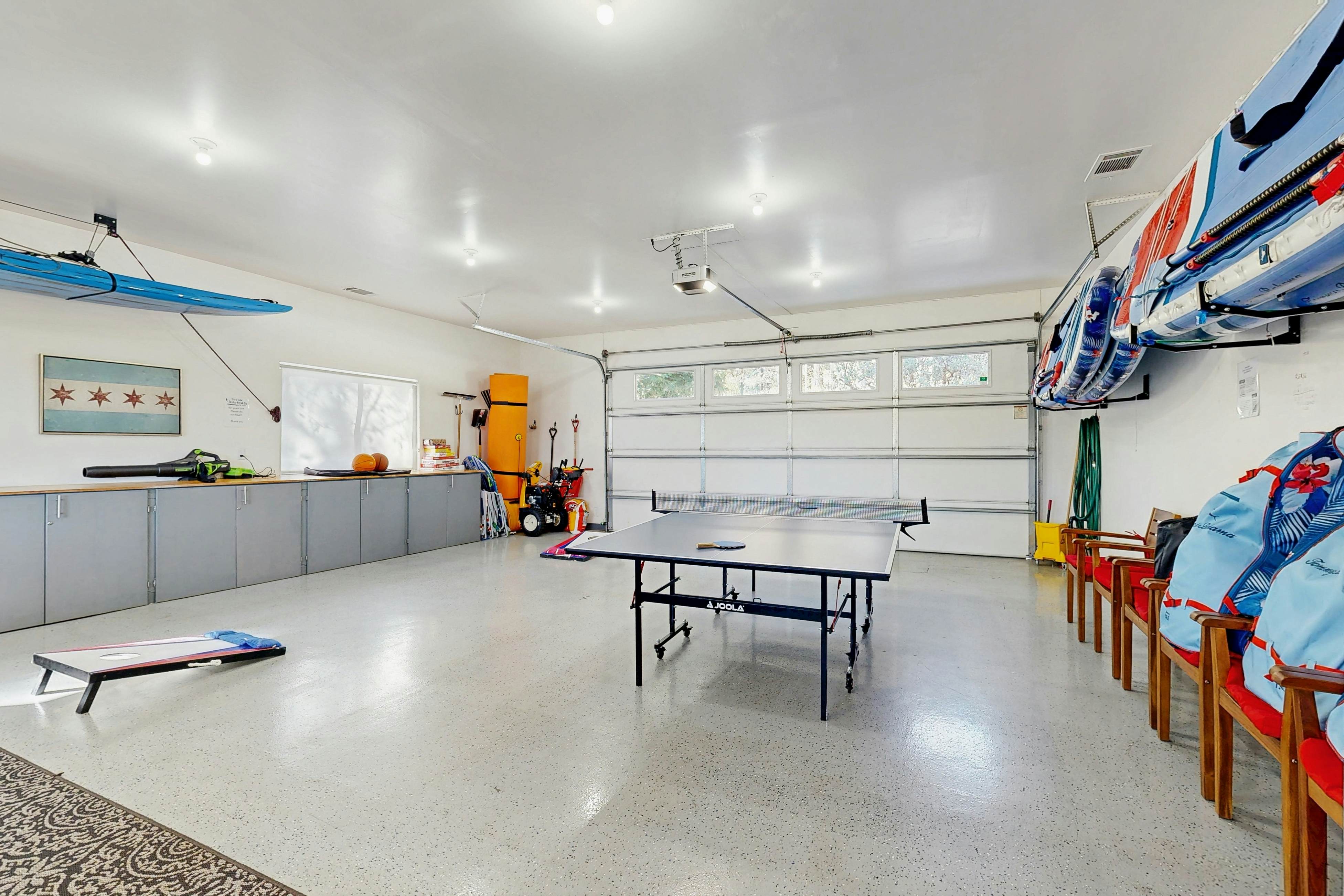 Surreal Feel Lakeview Chalet 