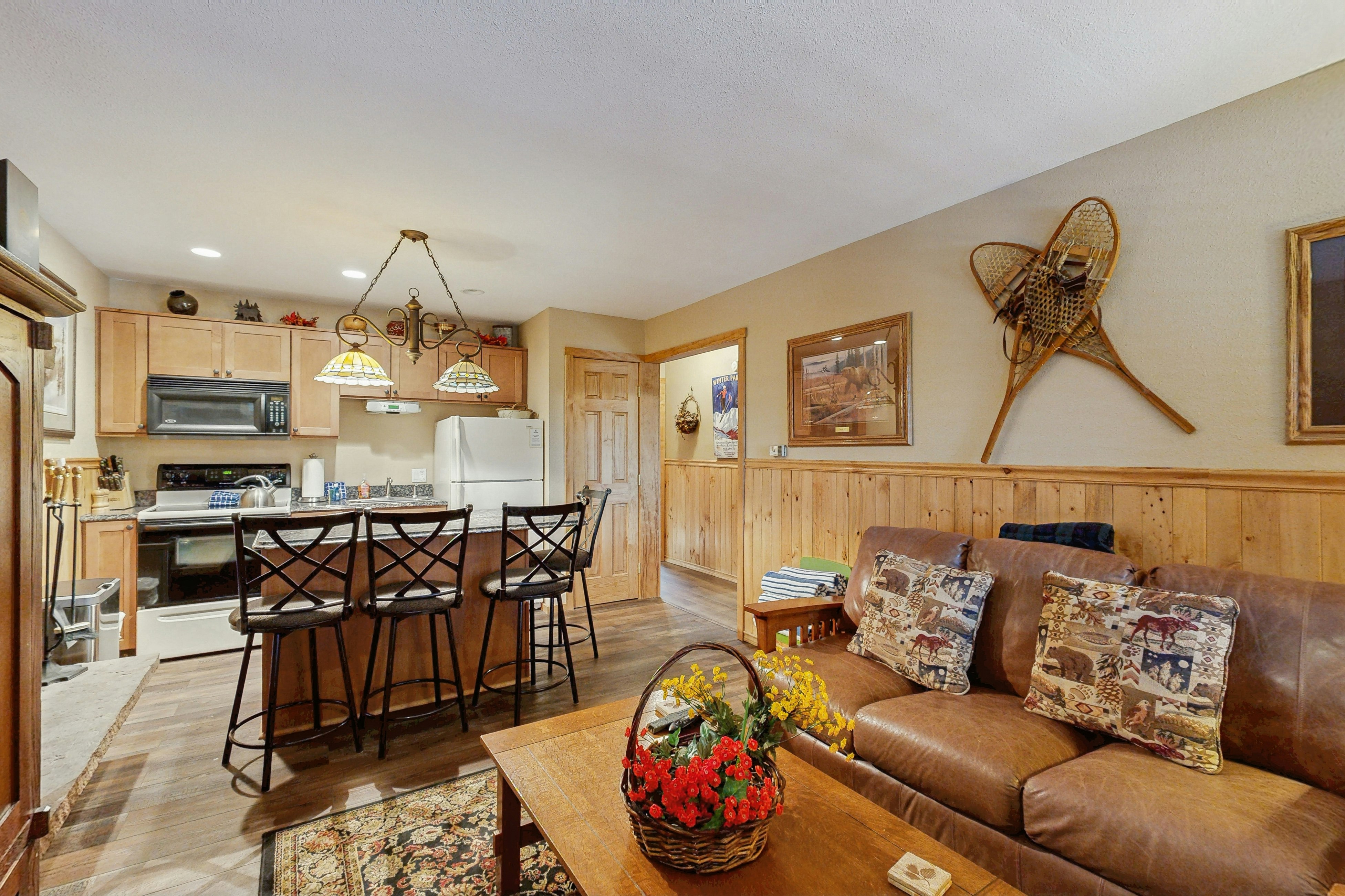 Hi Country Haus 11-12