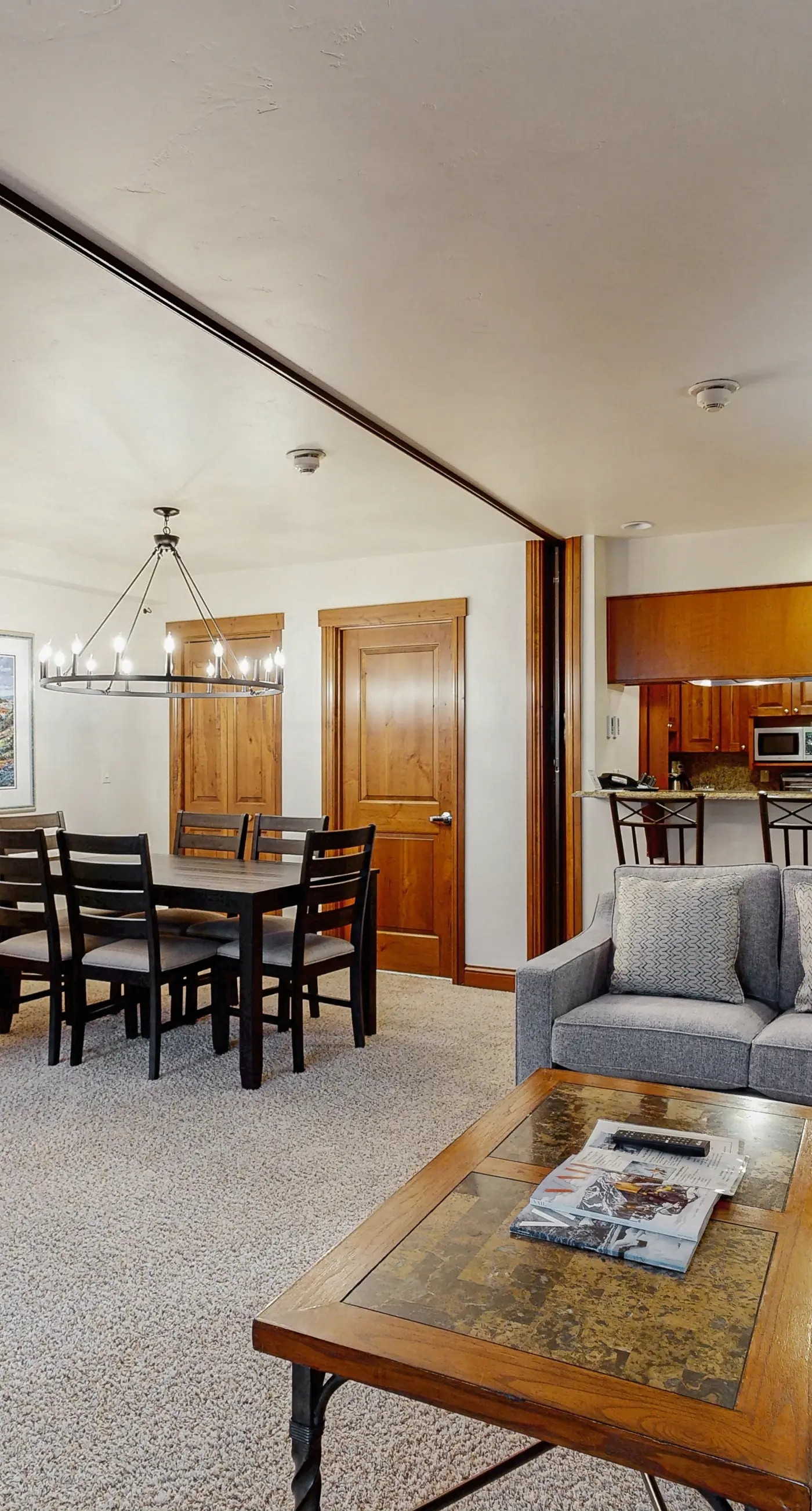 Lion Square Lodge North 292