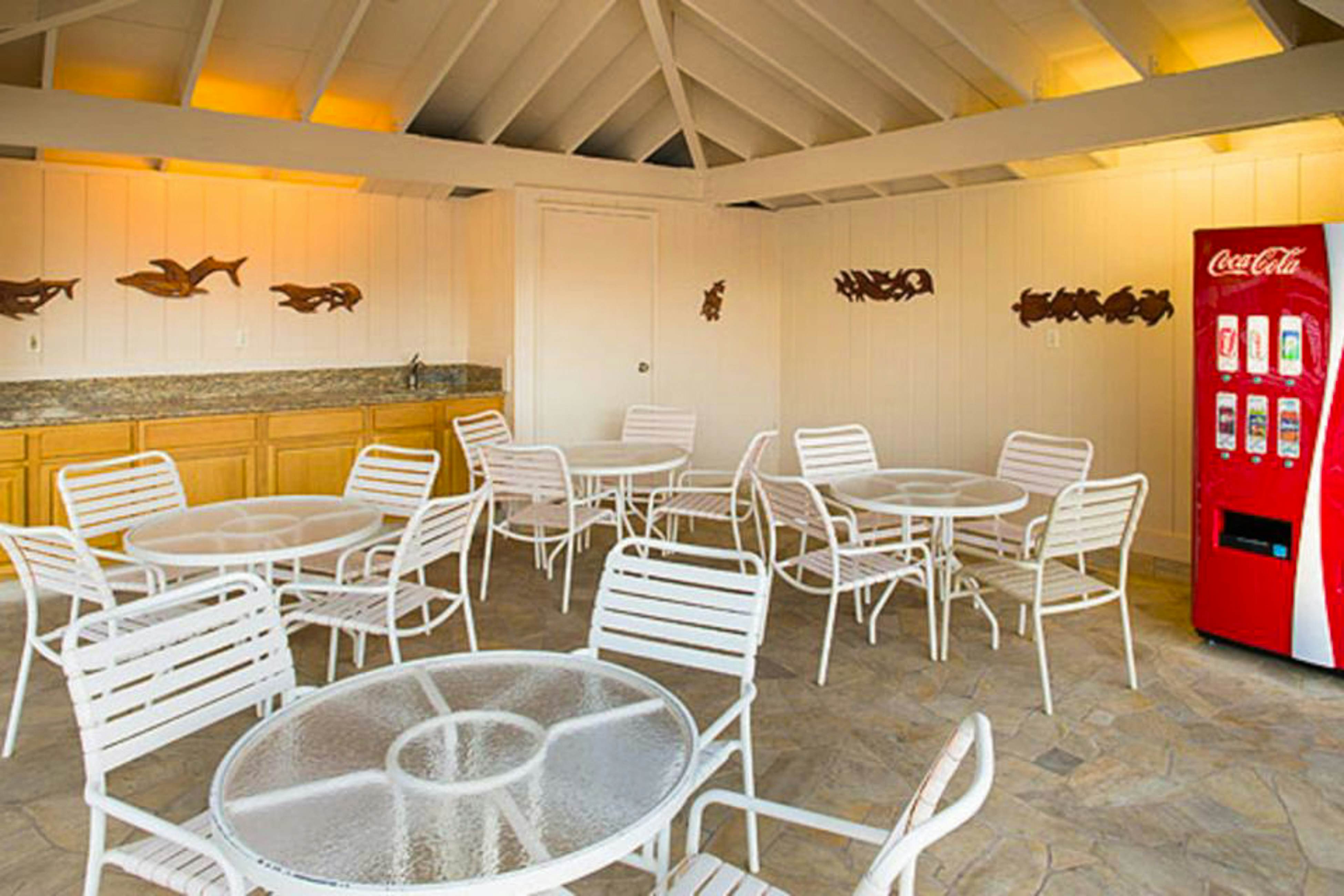 Maui Banyan Q203B [Condo]