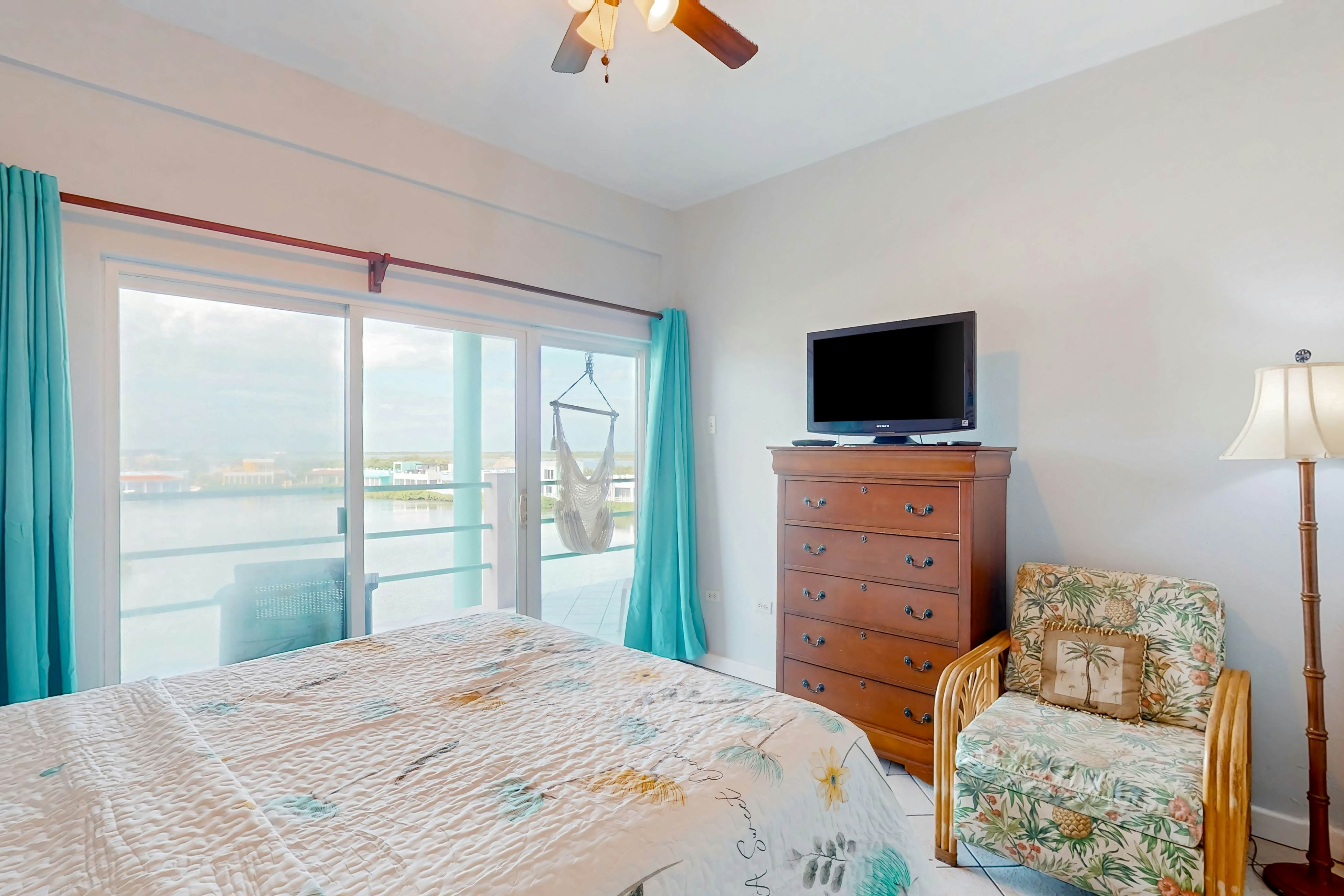 Suite F302 at Mara Laguna *Gold Standard Certified