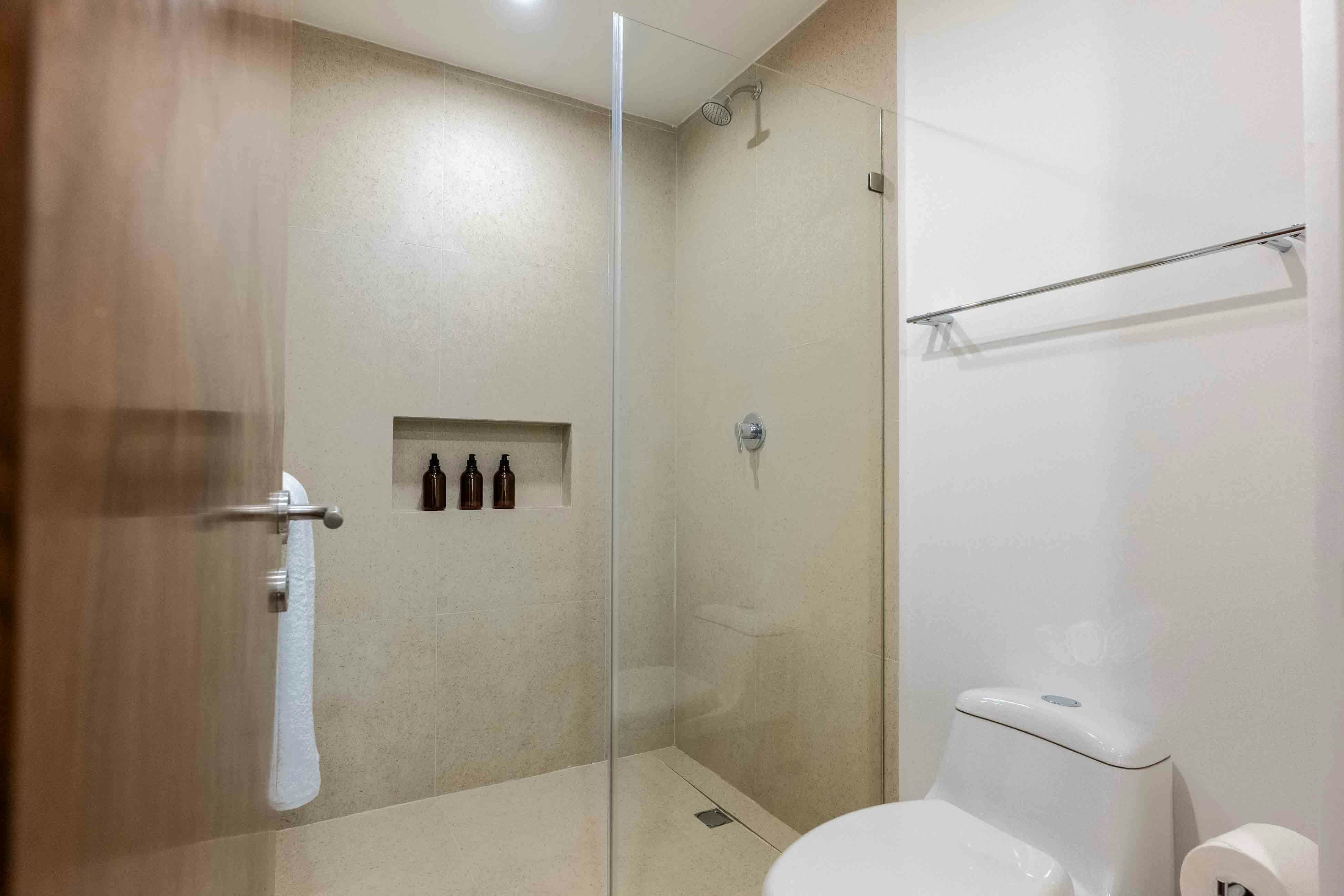 Serenity Sol Studio TL C204