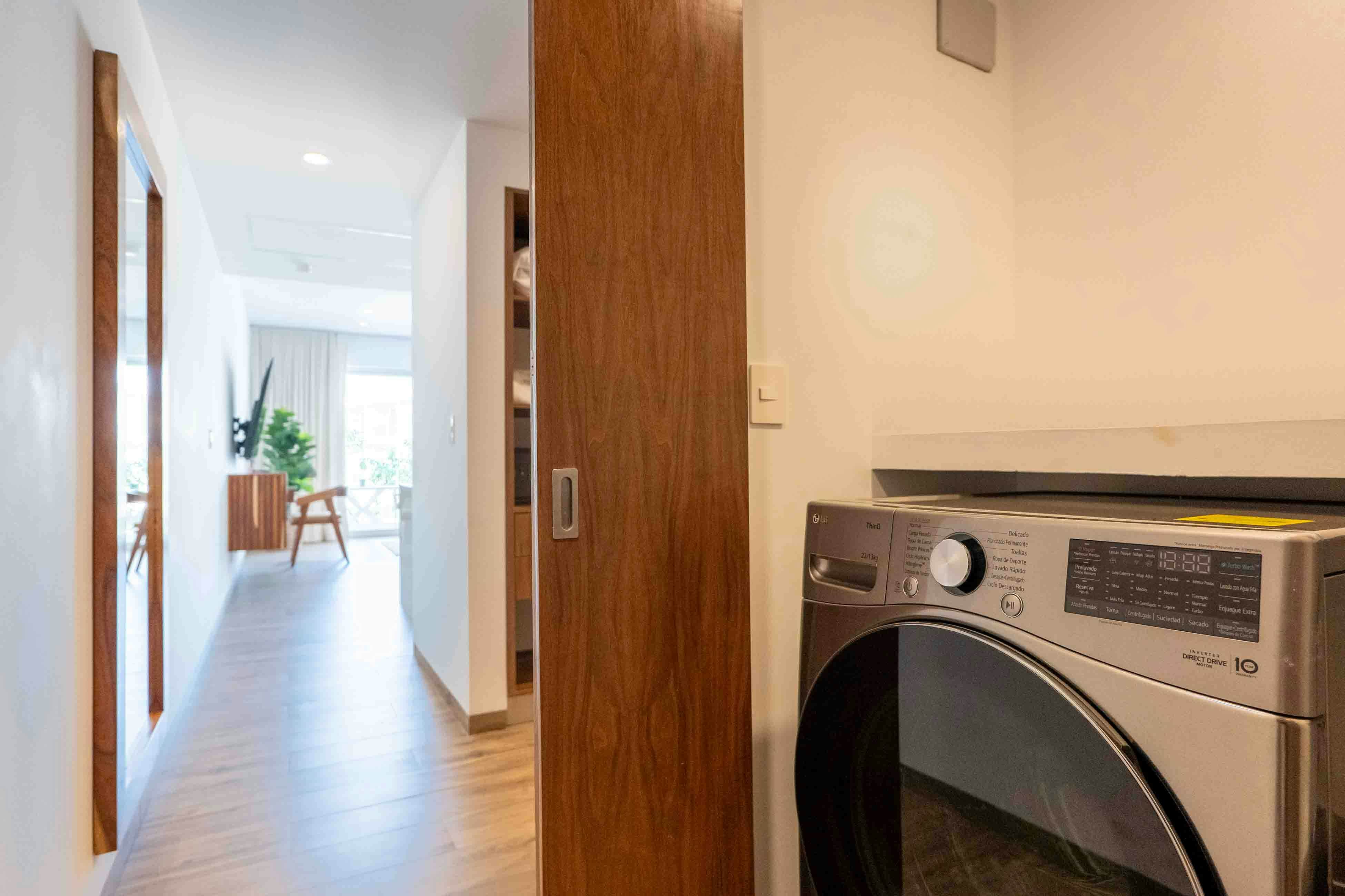 Serenity Sol Studio TL C204