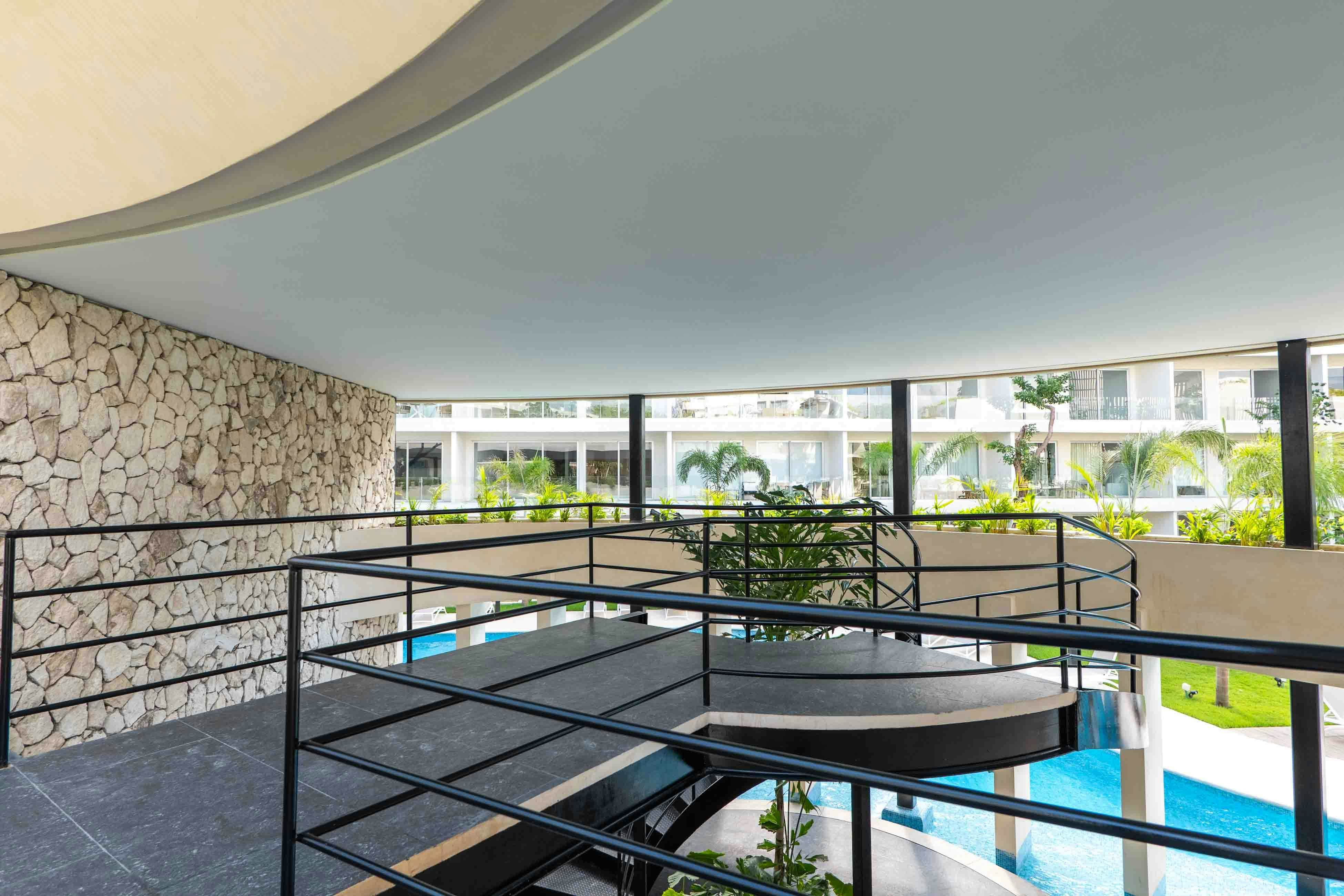 Serenity Sol Studio TL C204