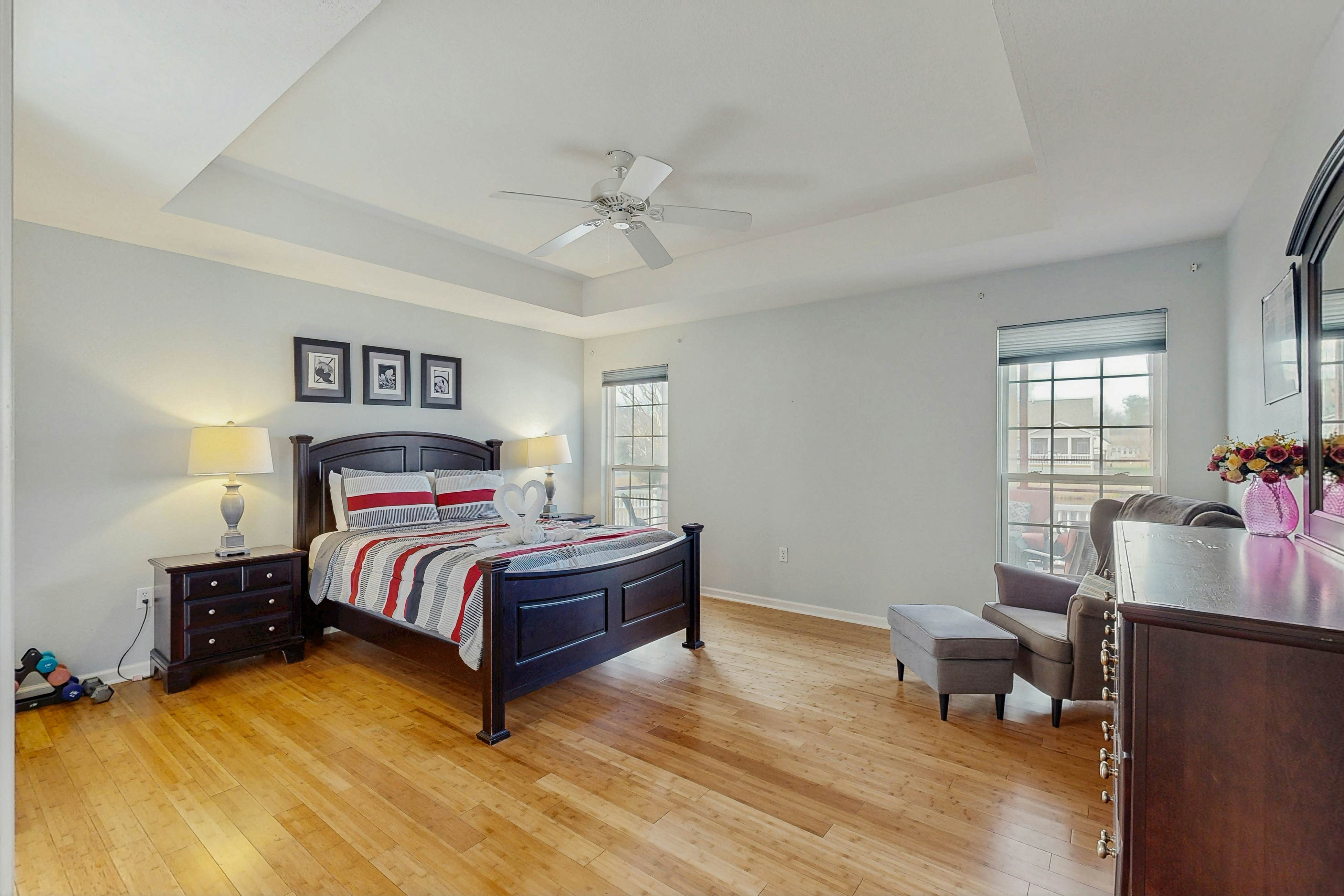 South Hampton - 33568 Water Mill Ln