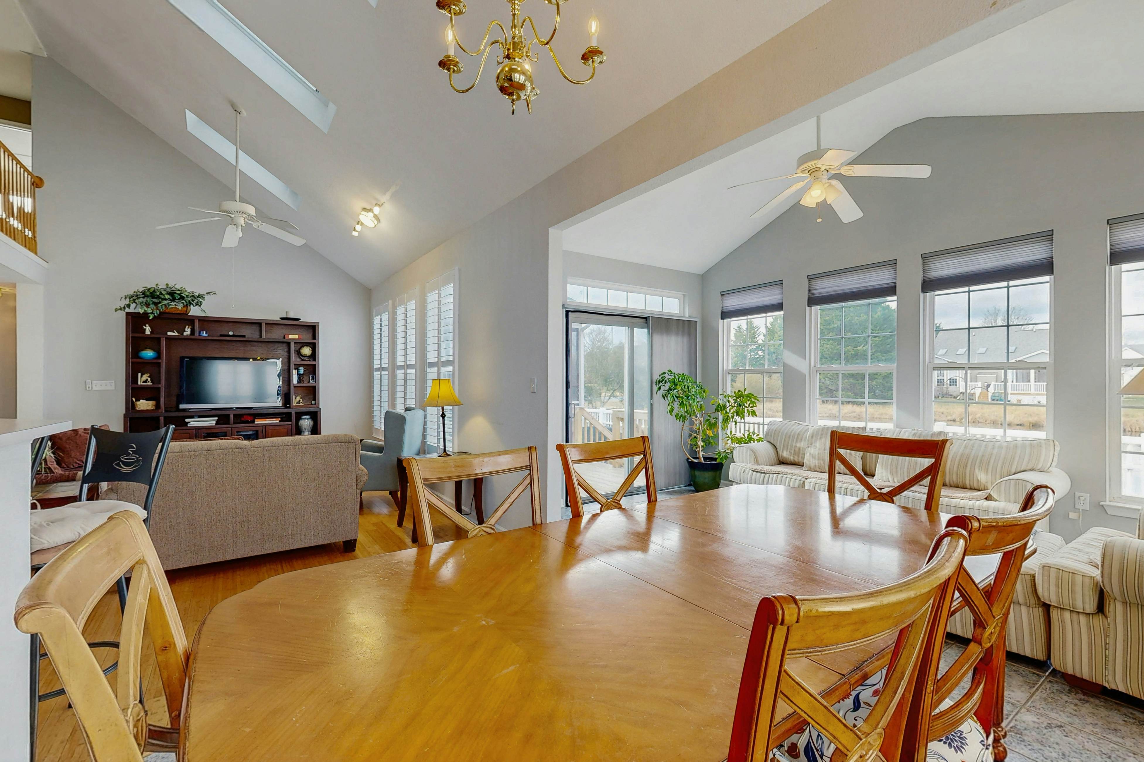 South Hampton - 33568 Water Mill Ln