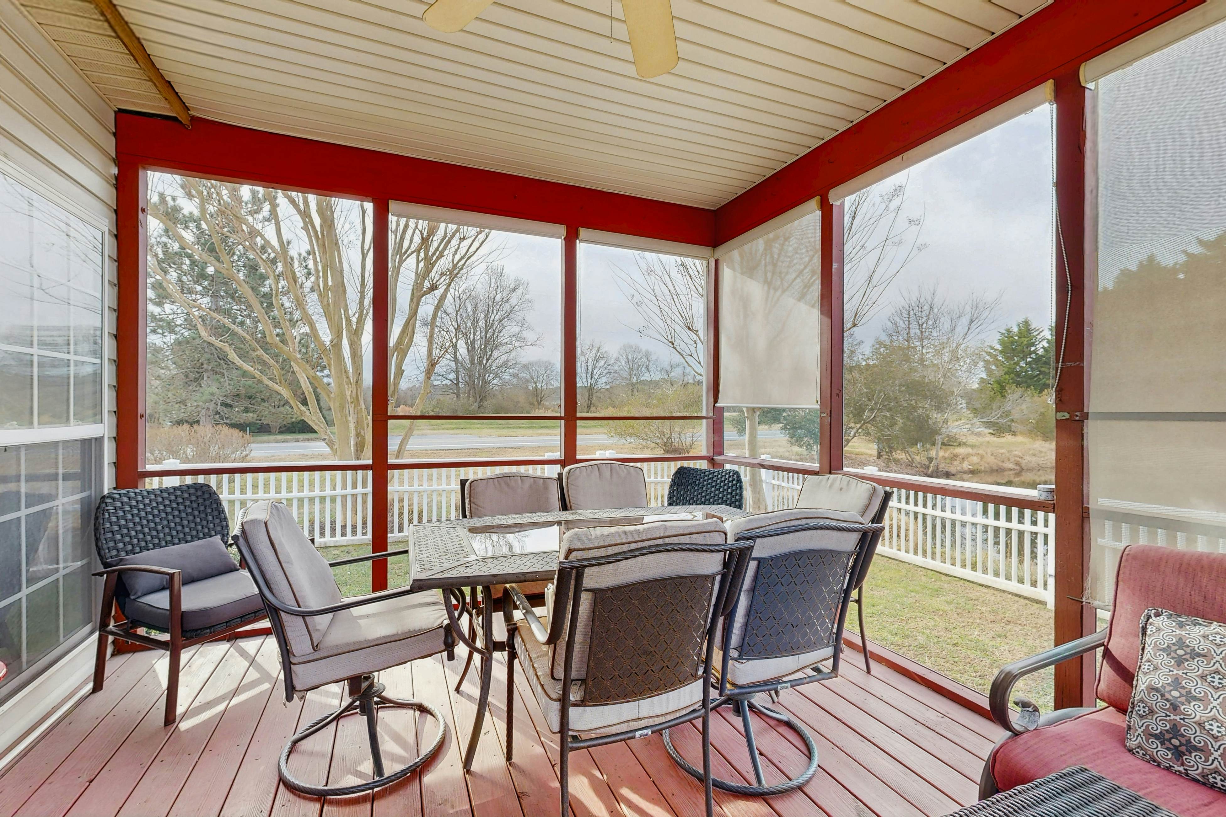 South Hampton - 33568 Water Mill Ln