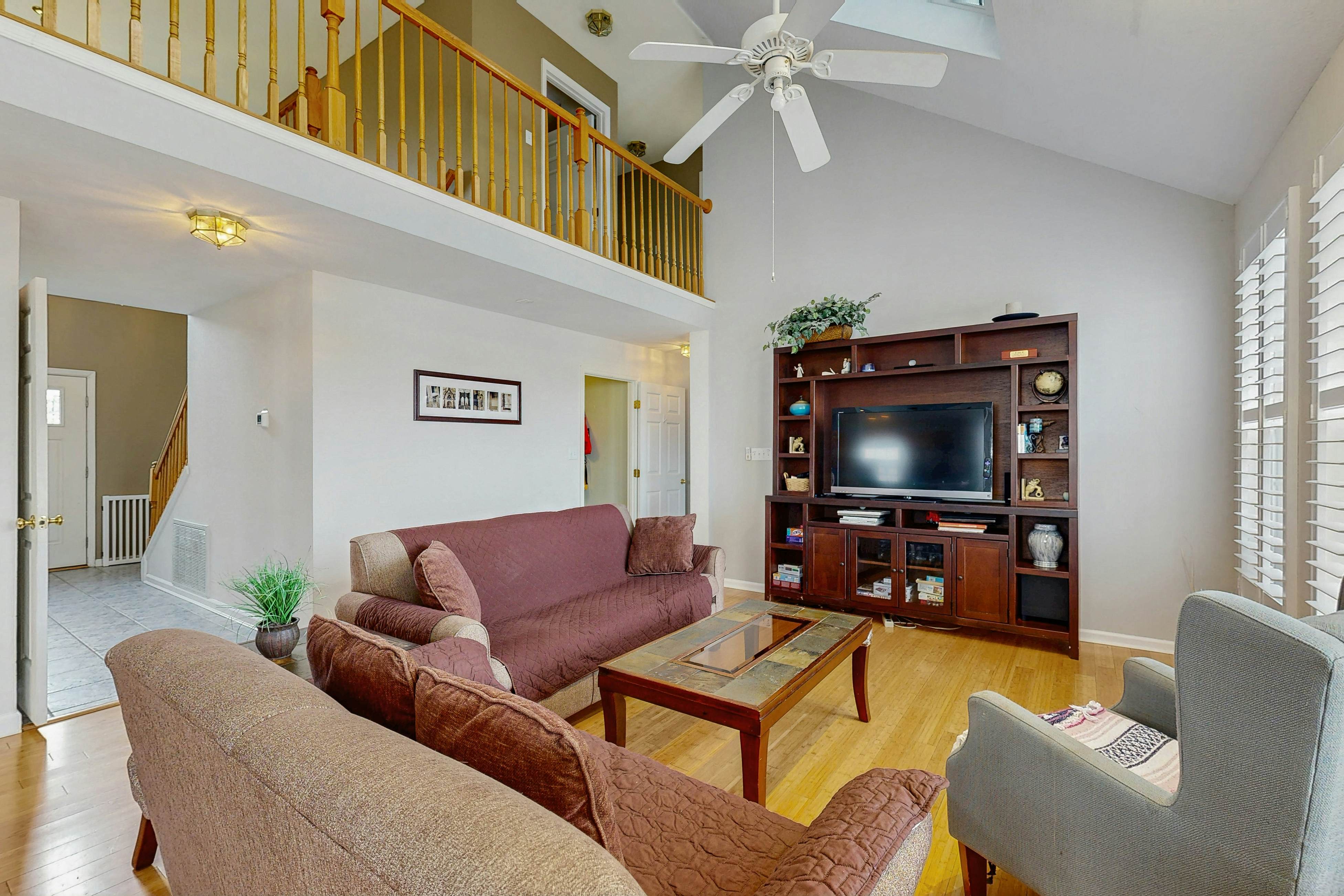 South Hampton - 33568 Water Mill Ln