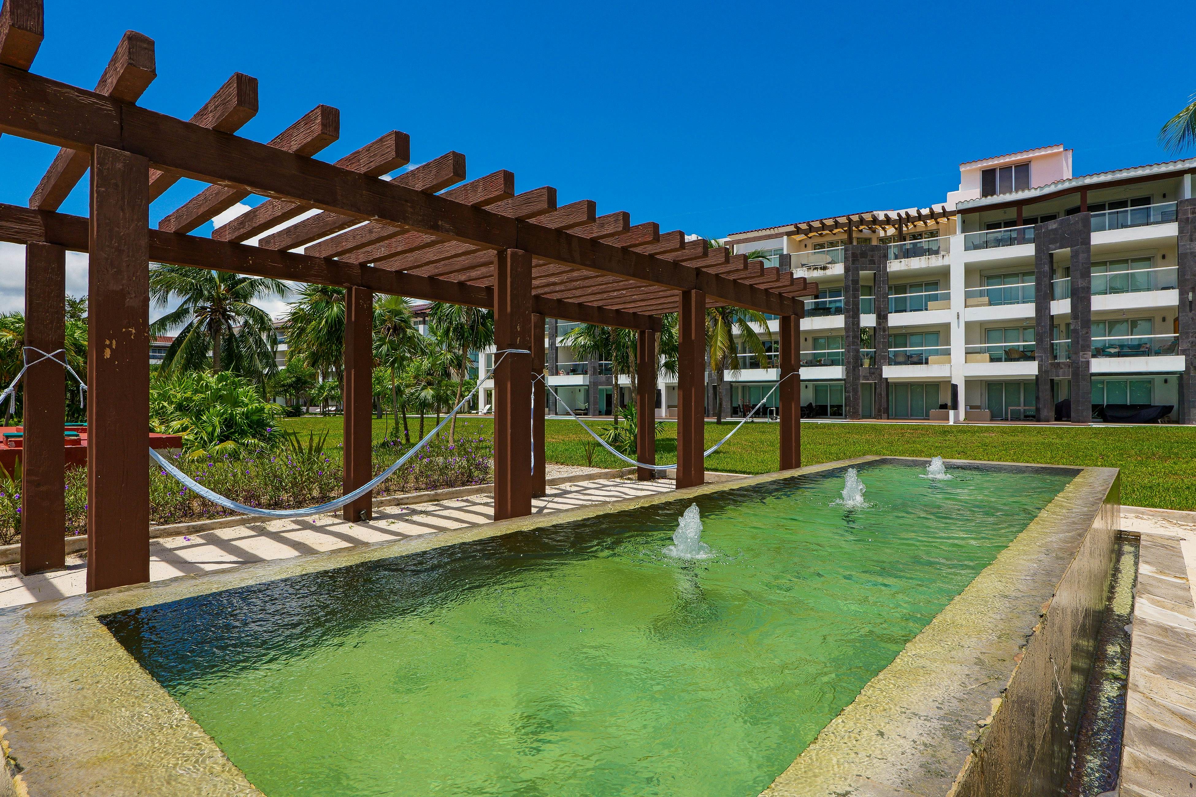 Coral Tide Escape Studio