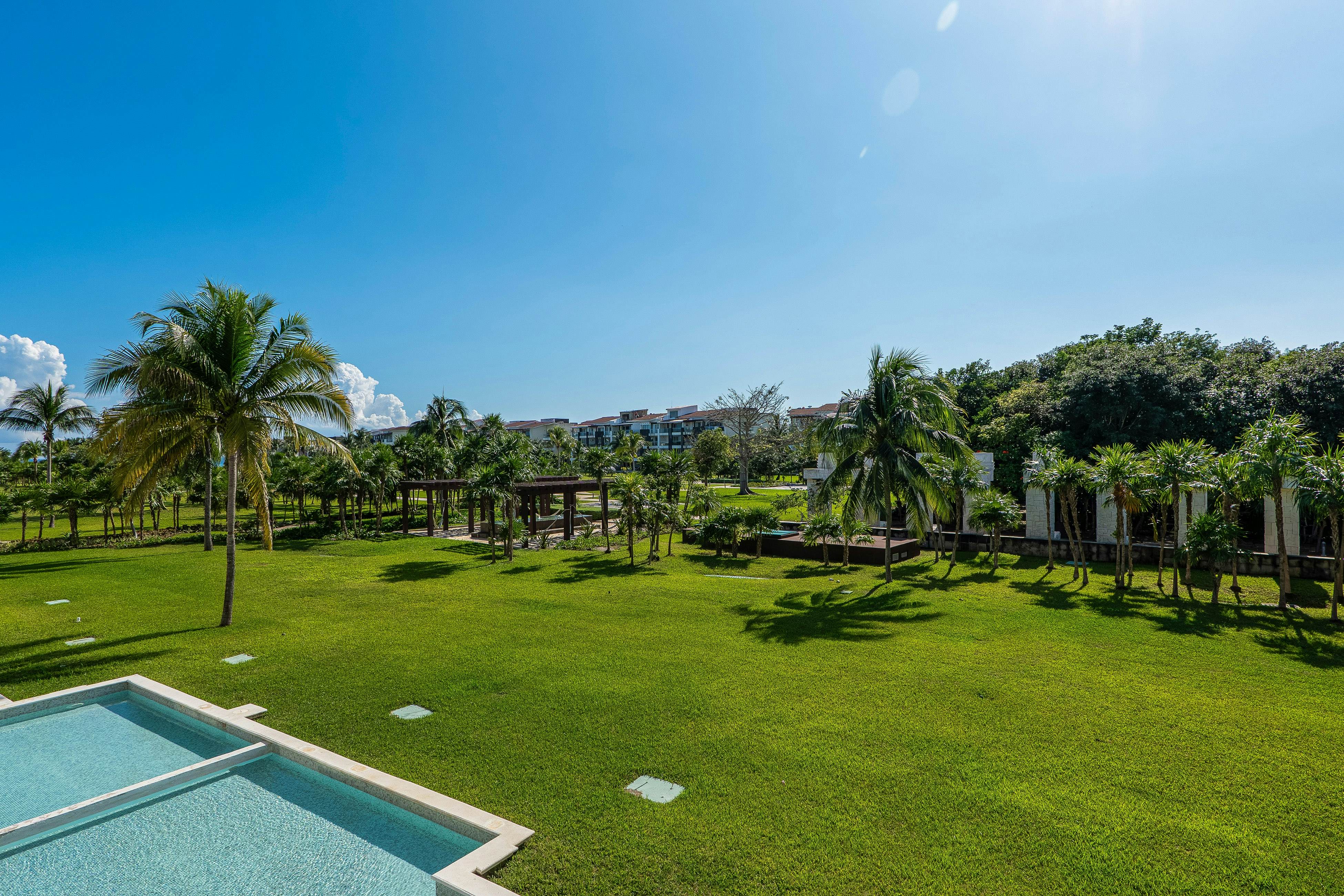 Coral Tide Escape Studio