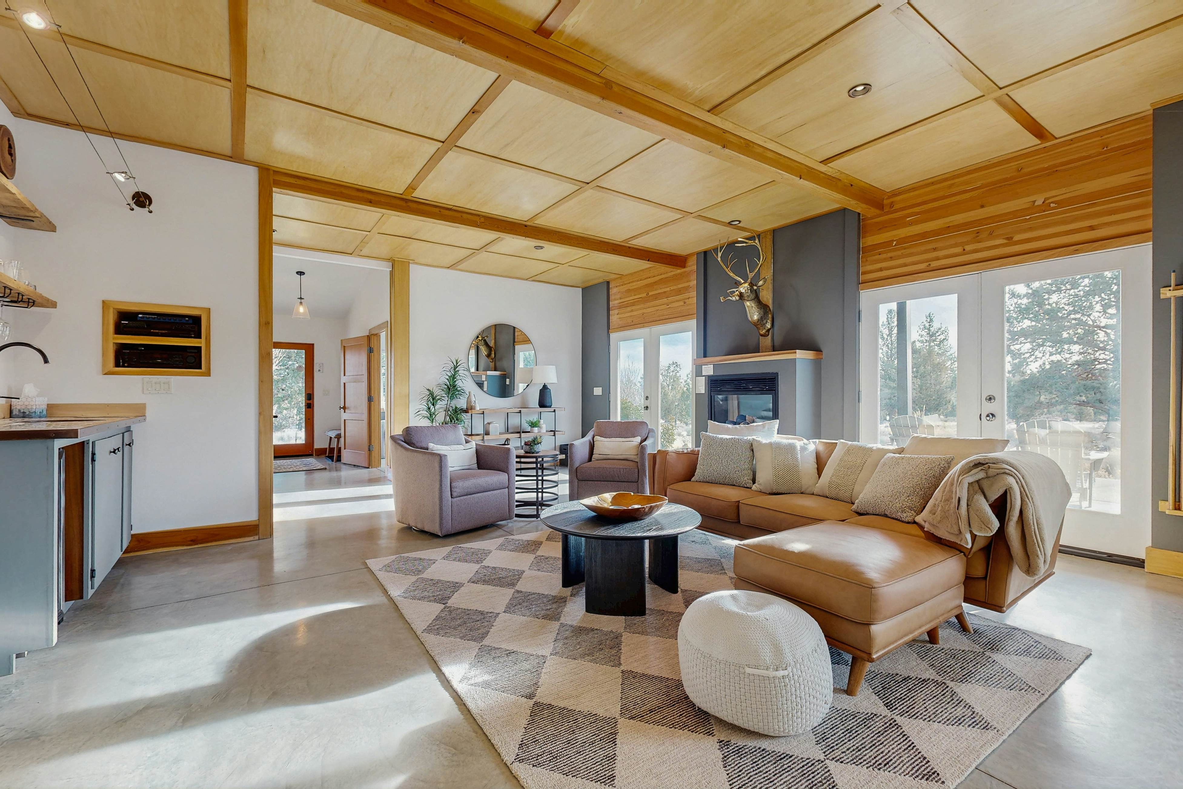 Three Sisters Mountain View Estate