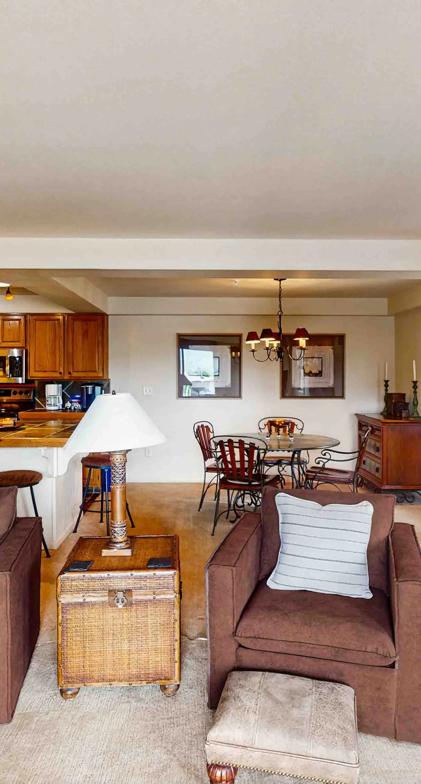 Torian Plum Plaza 403 