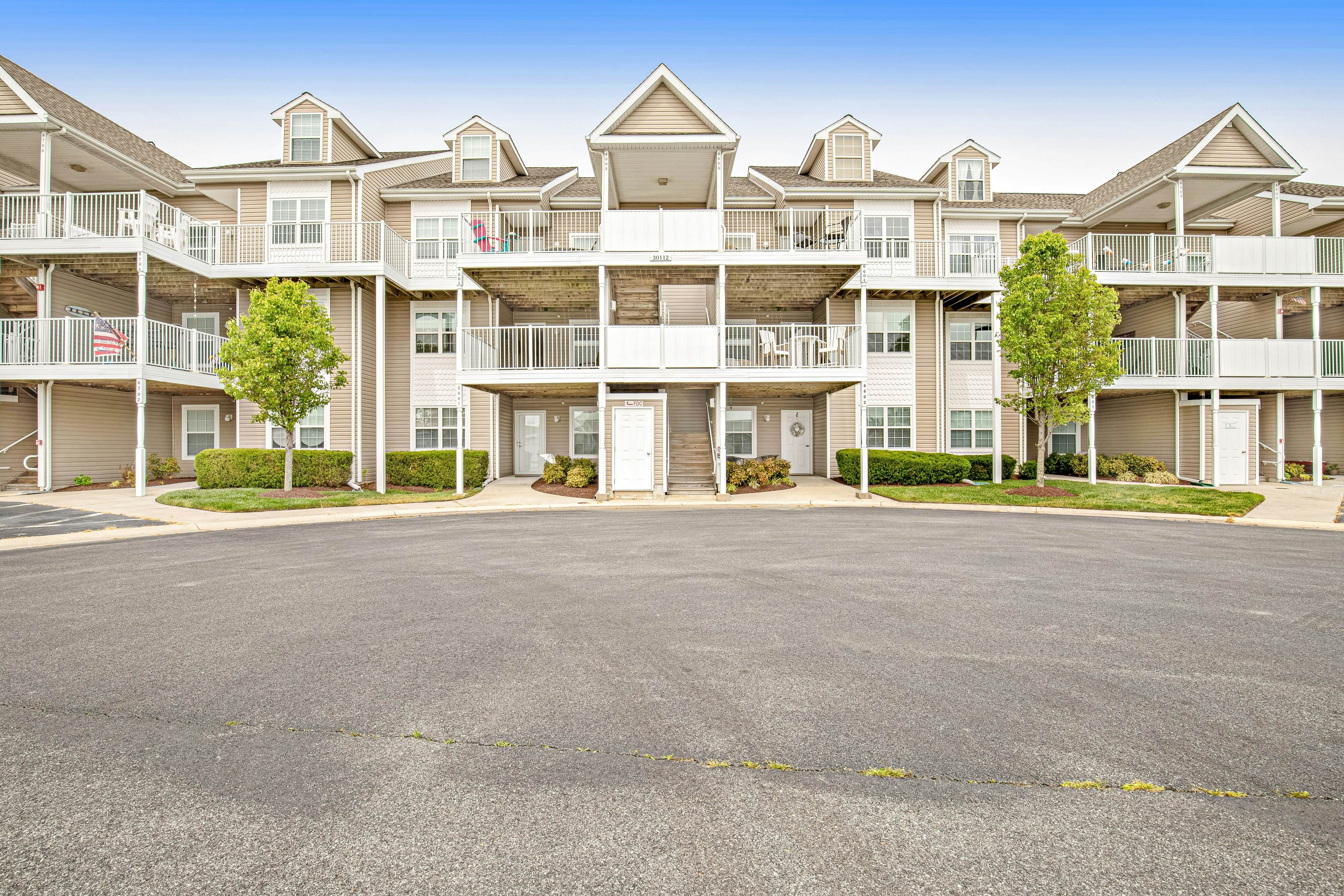 Bethany Bay - 30399 Pavilion Dr #1306