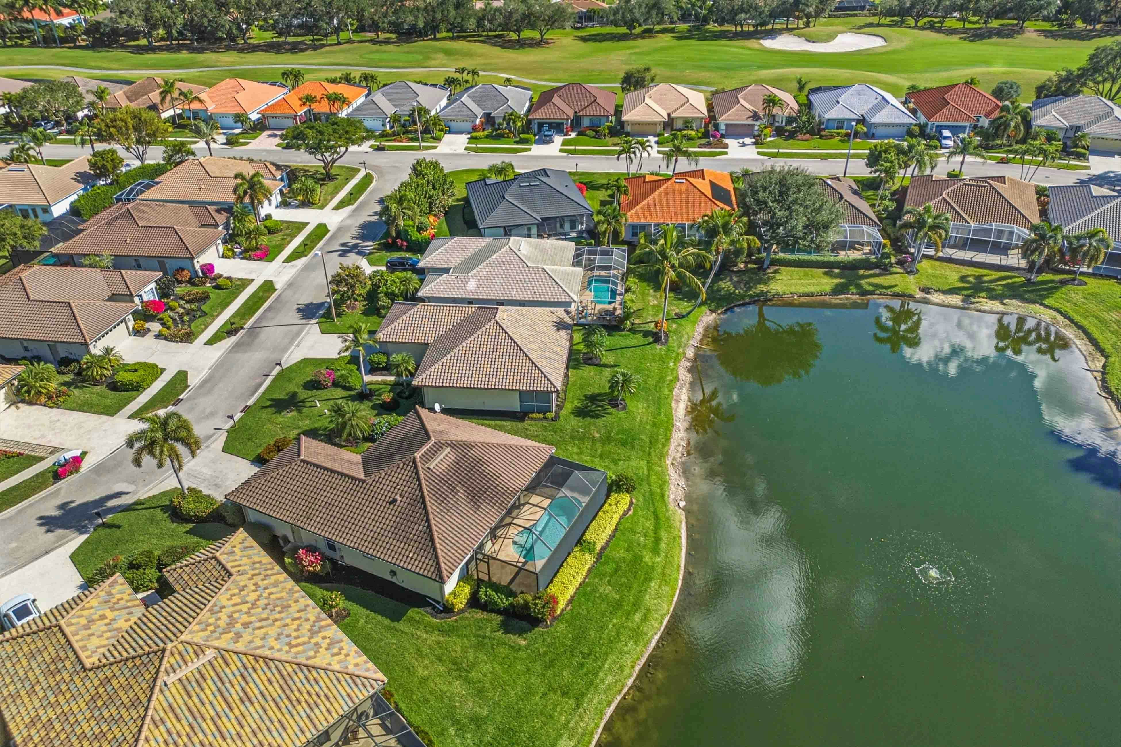 Falcons Glen at Lely Resort