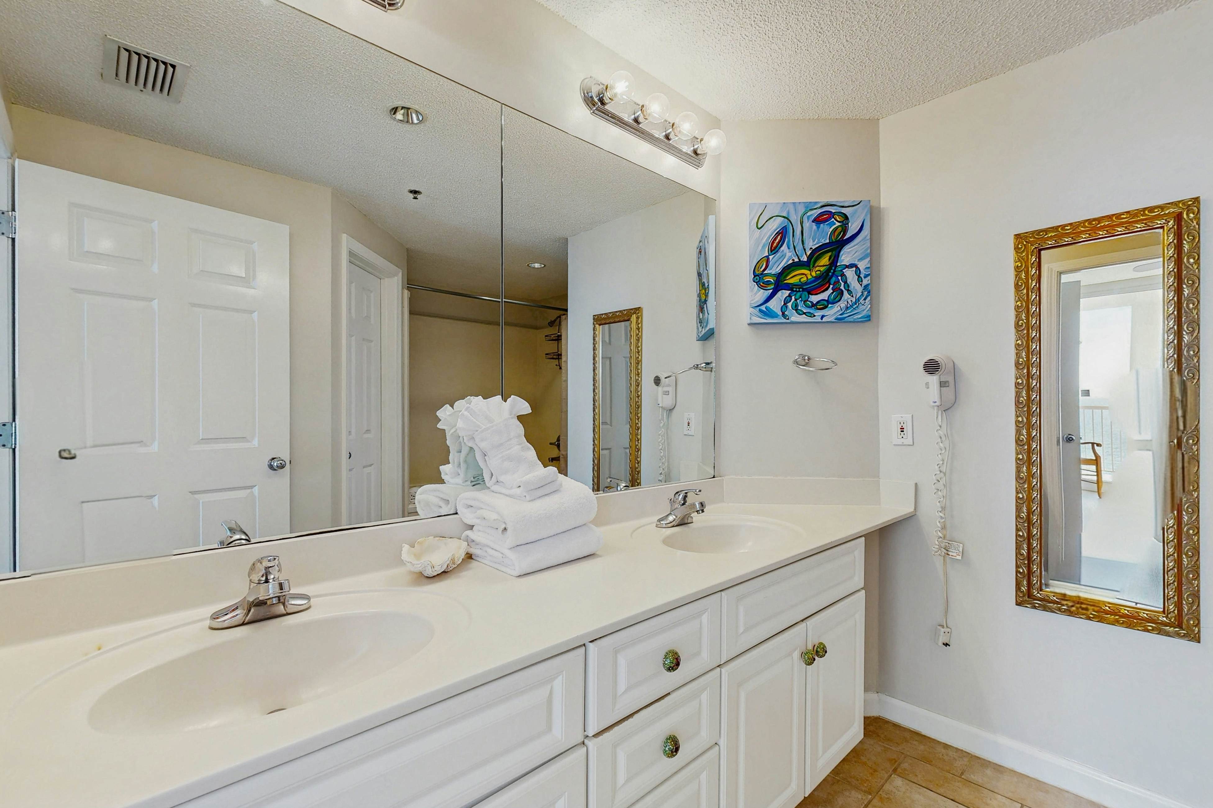 The Beach Club 1204A