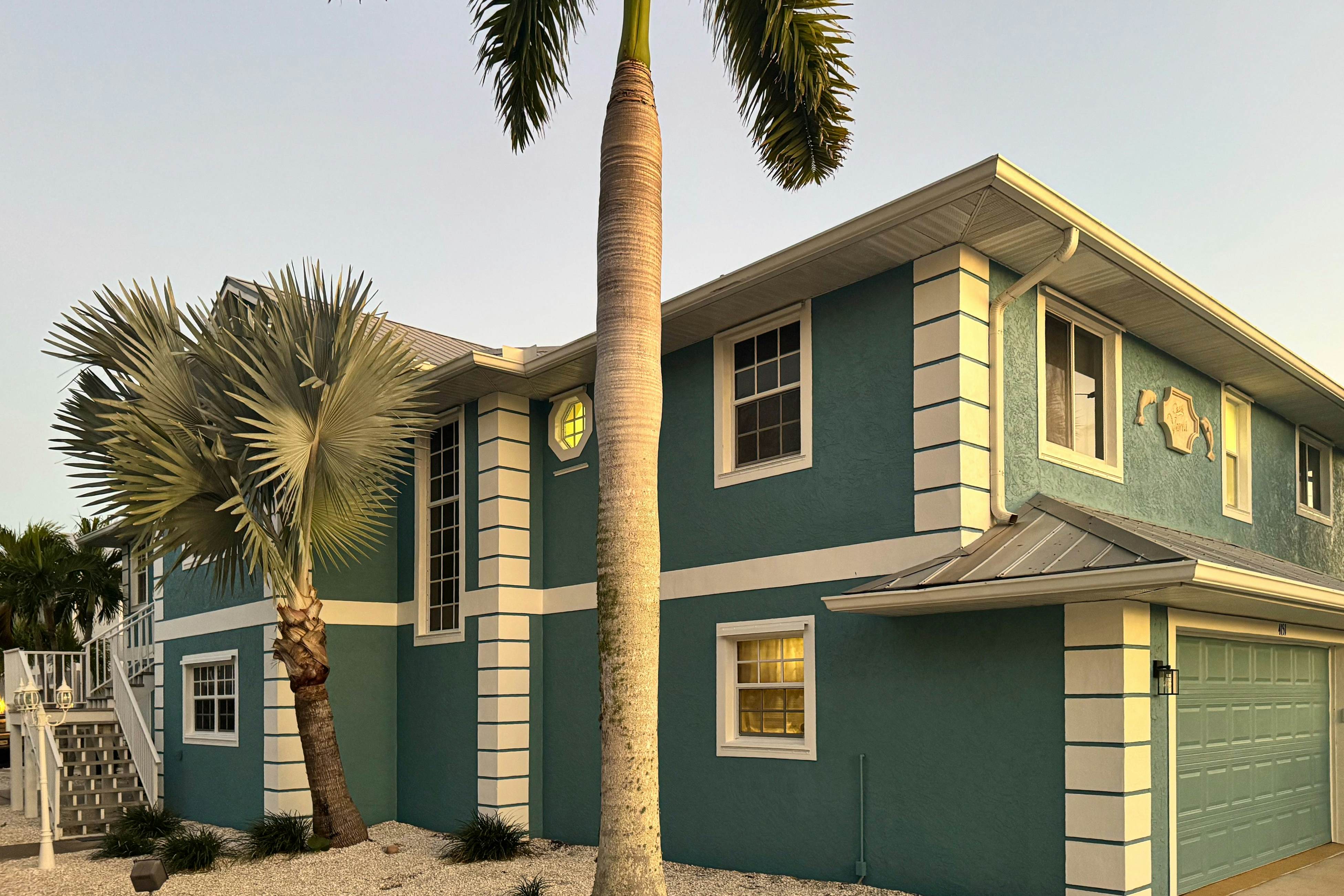 Salty Daze- The Oasis 