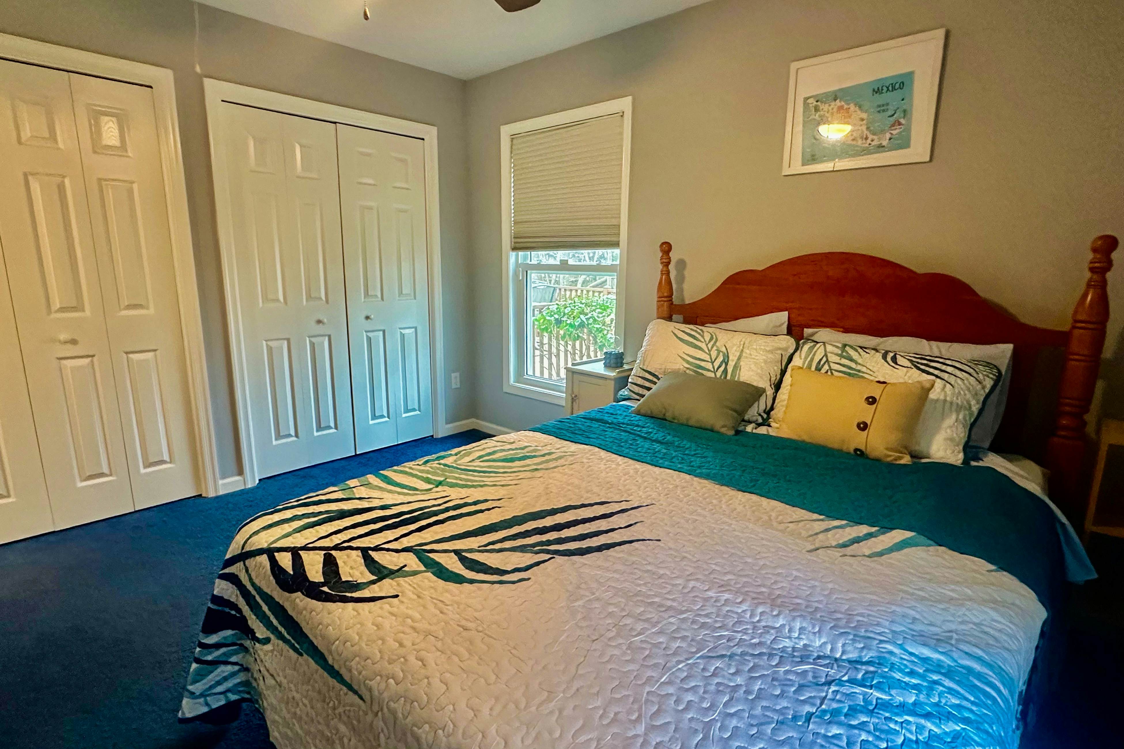 Salt Pond - 702 Fox Tail Dr