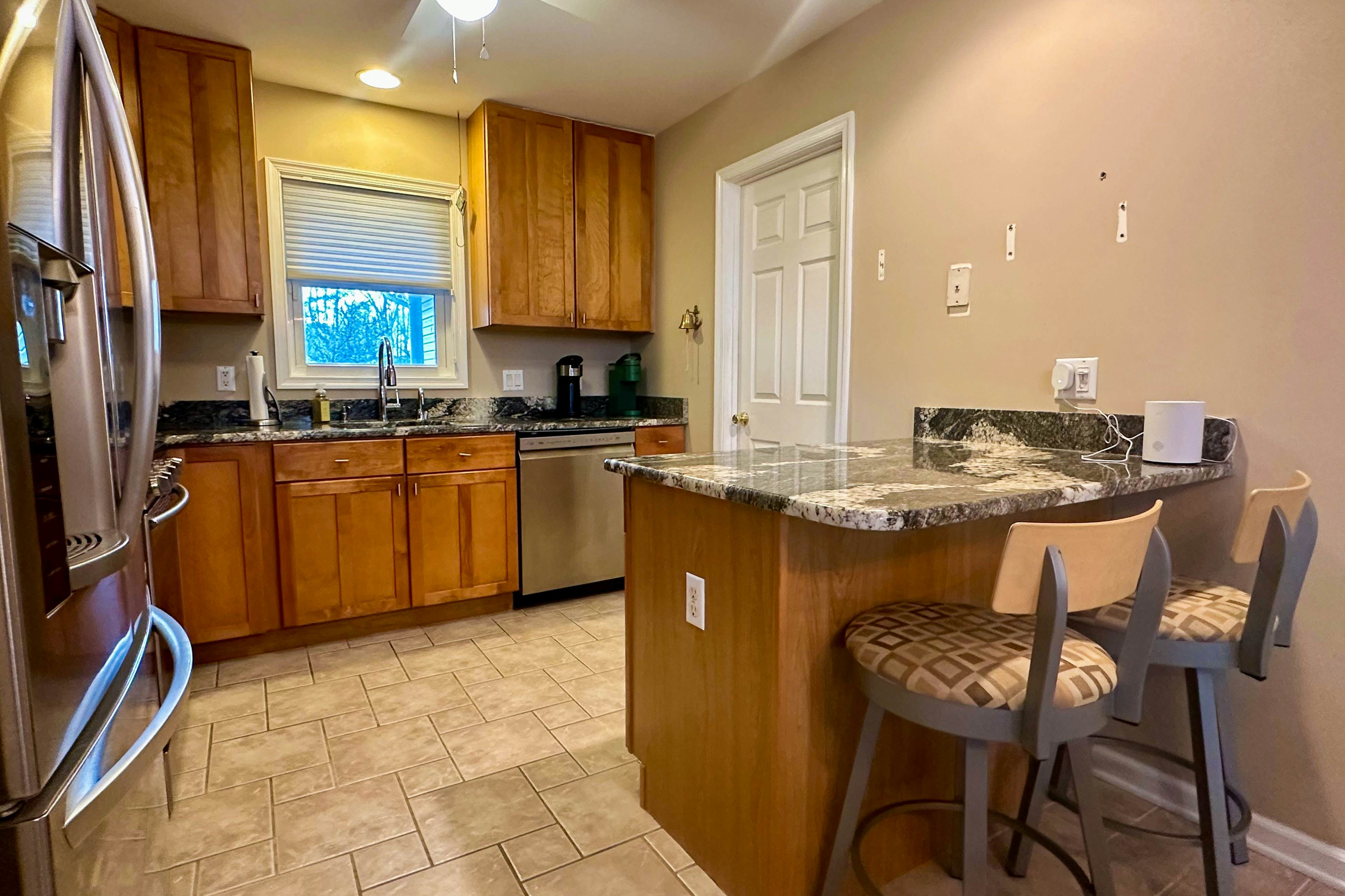 Salt Pond - 702 Fox Tail Dr