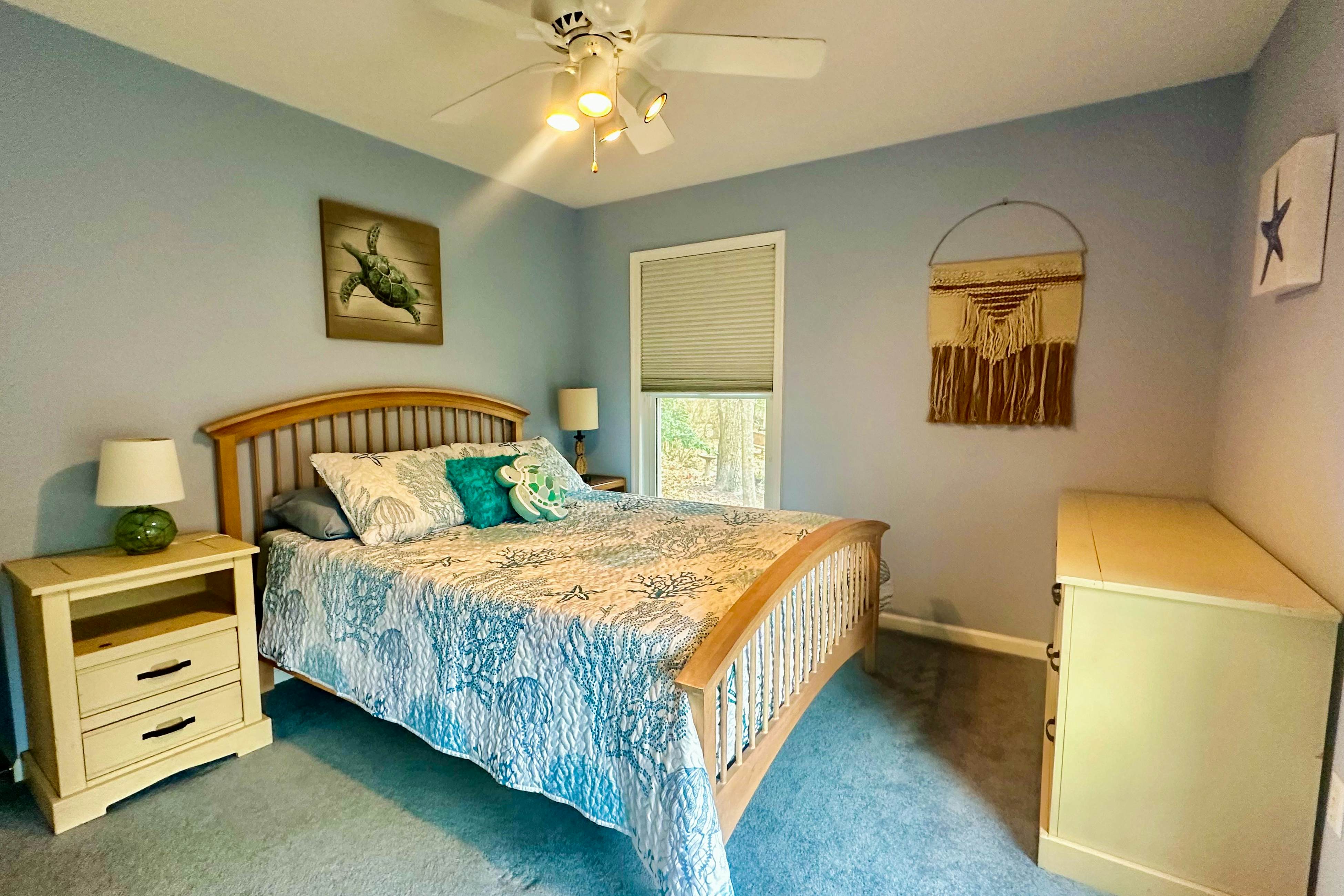 Salt Pond - 702 Fox Tail Dr