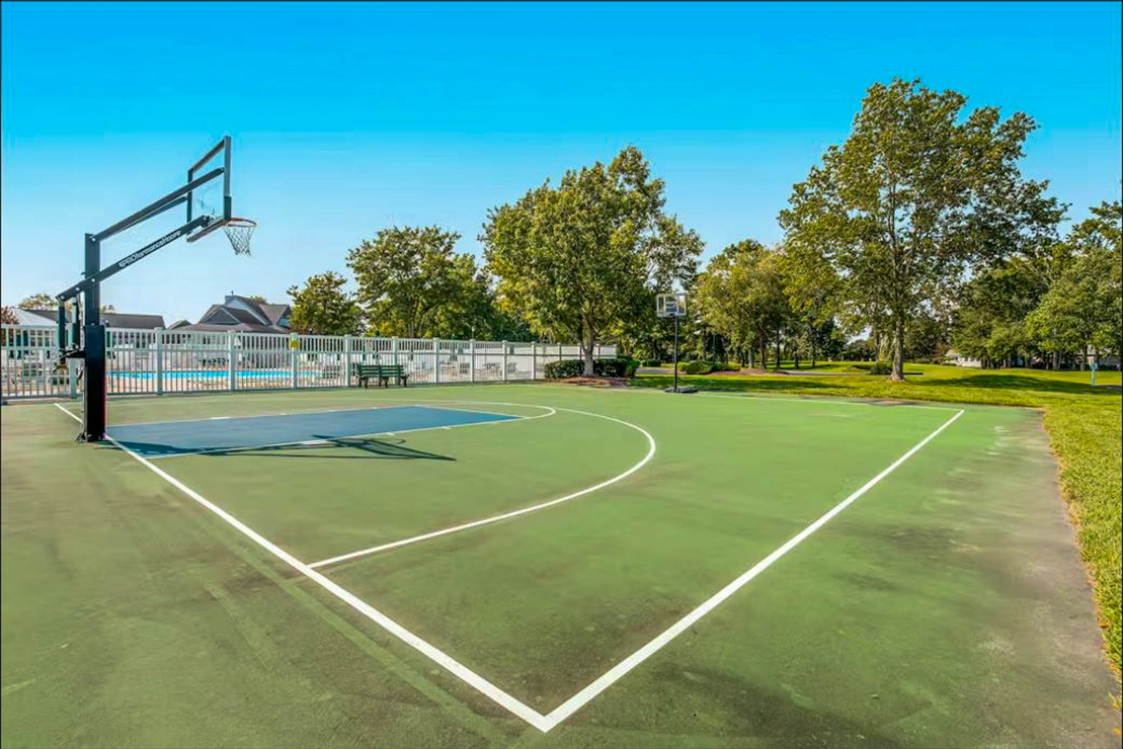 Salt Pond - 702 Fox Tail Dr