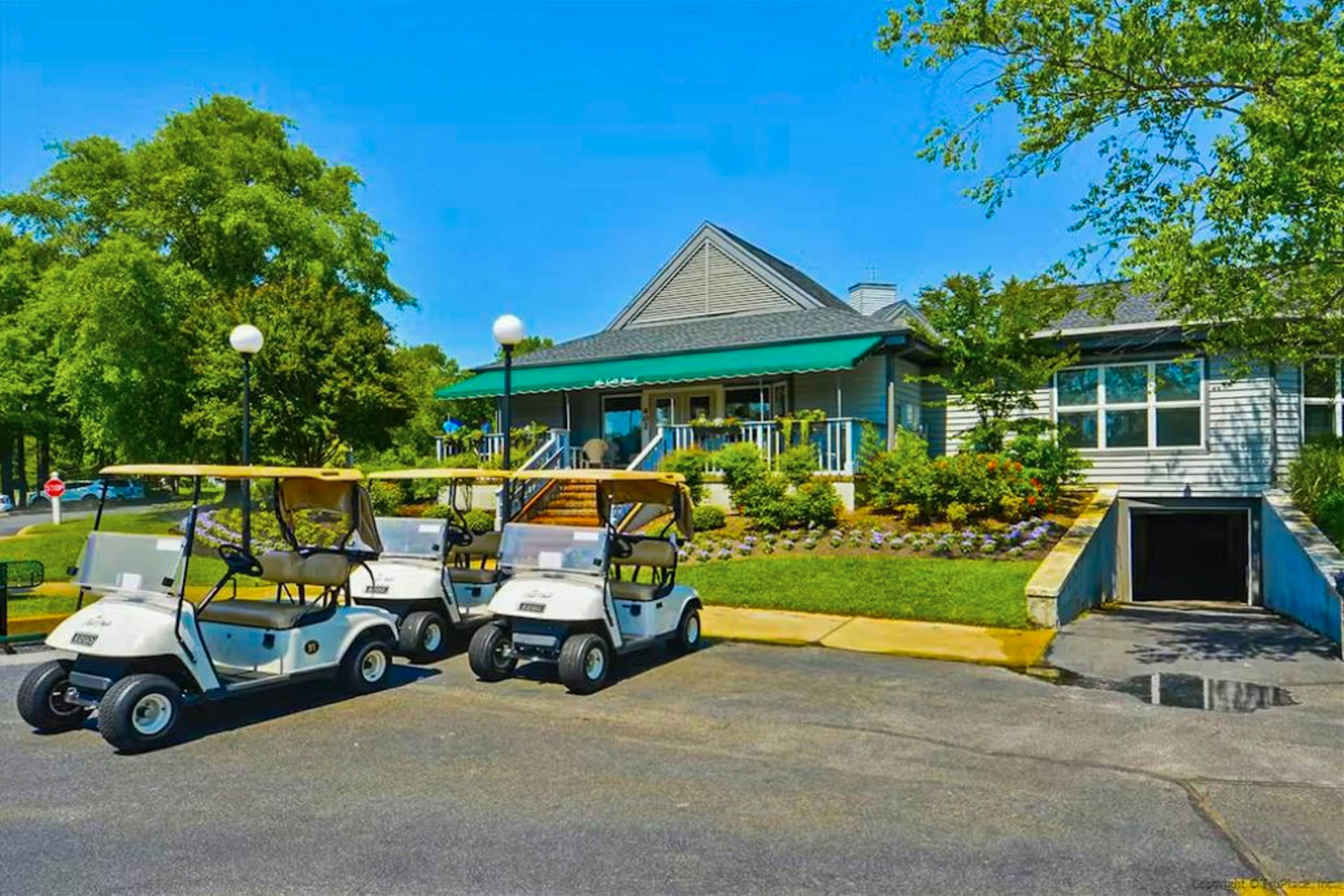 Salt Pond - 702 Fox Tail Dr