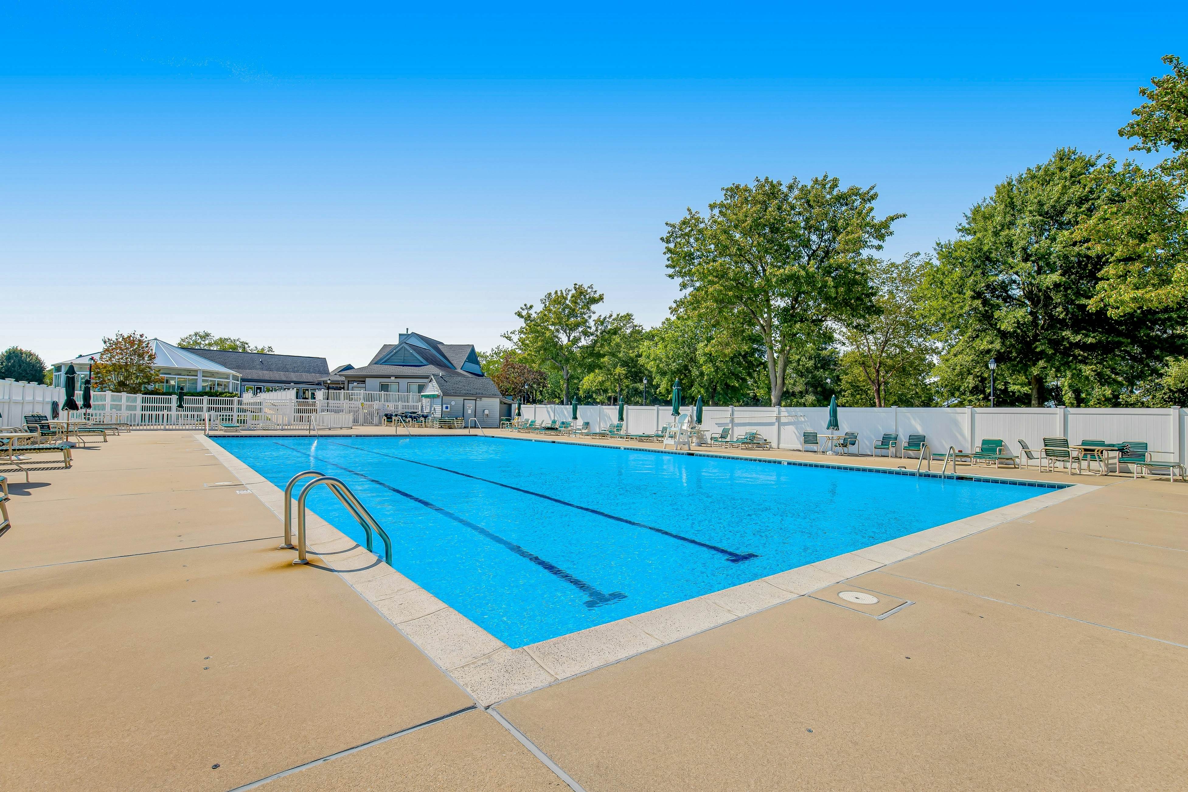 Salt Pond - 702 Fox Tail Dr