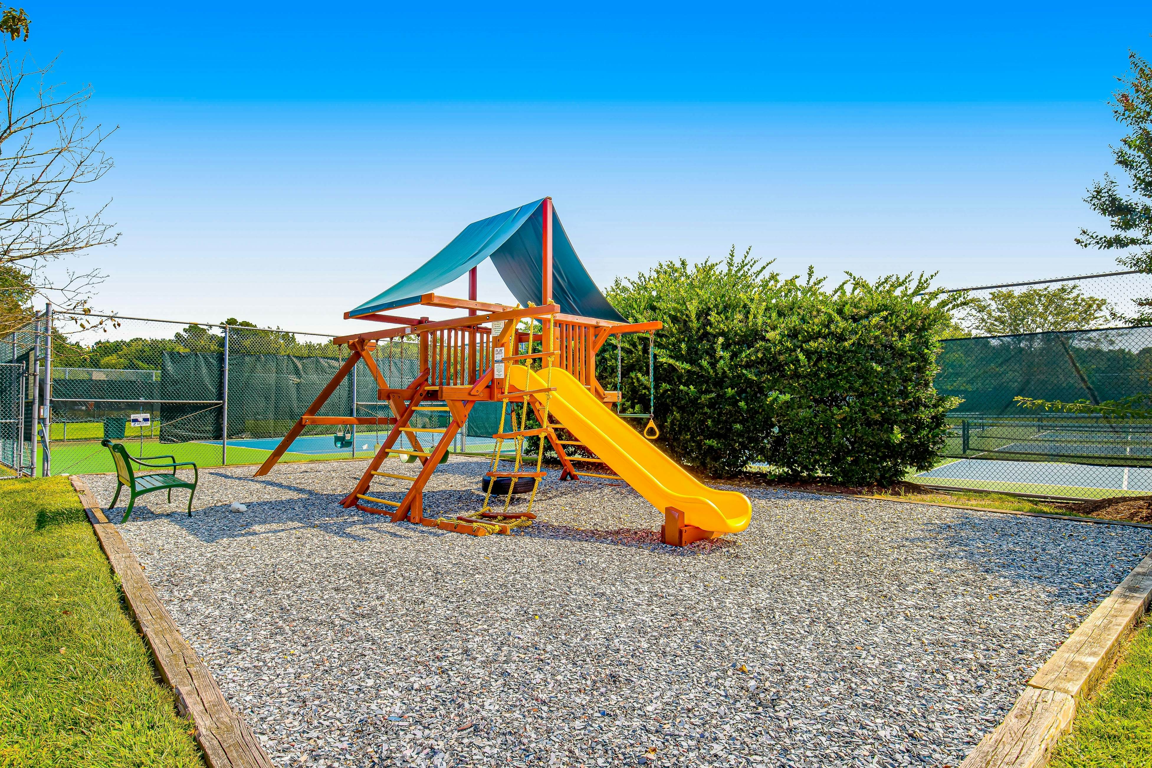 Salt Pond - 702 Fox Tail Dr