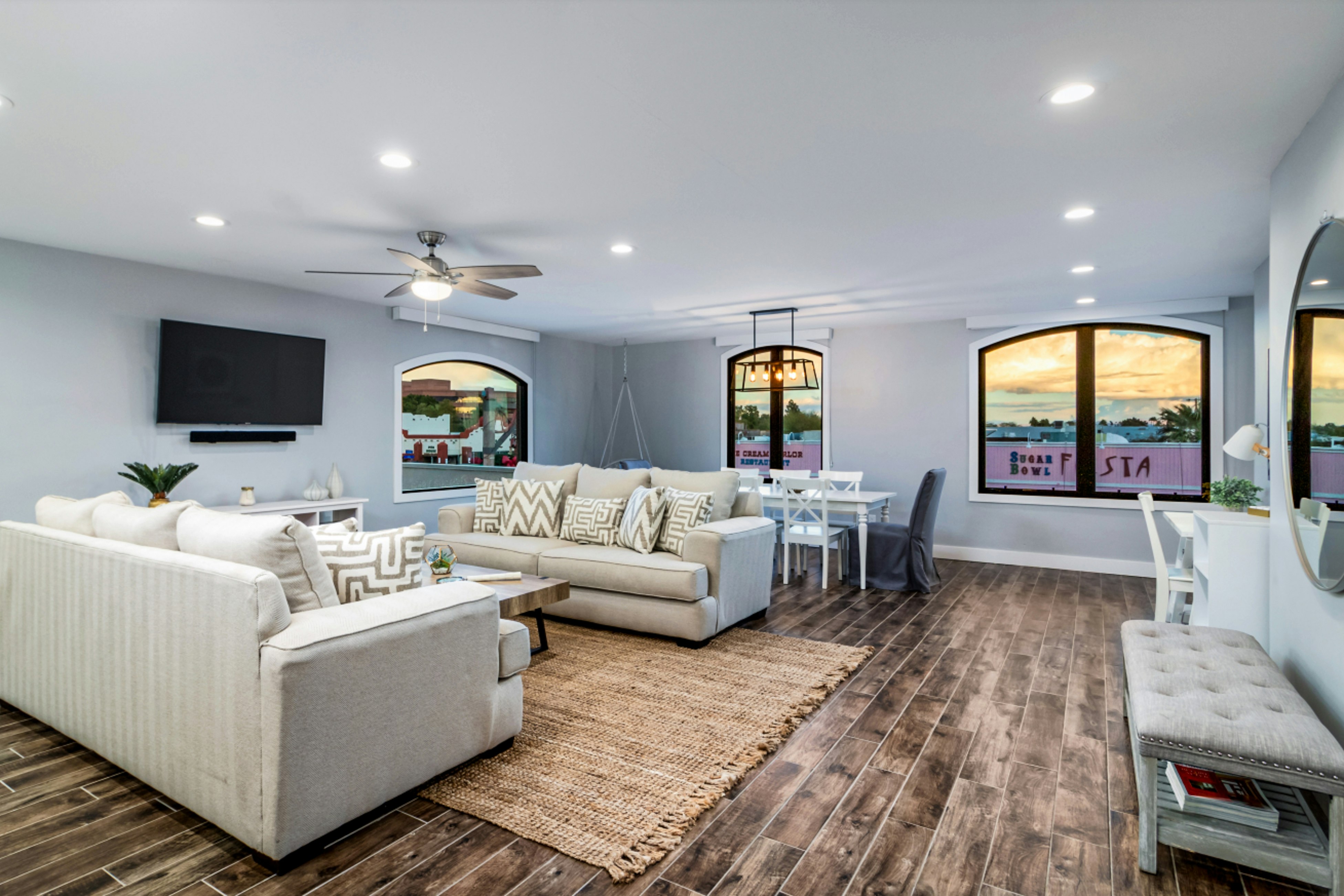 The Scottsdale Stroll #200