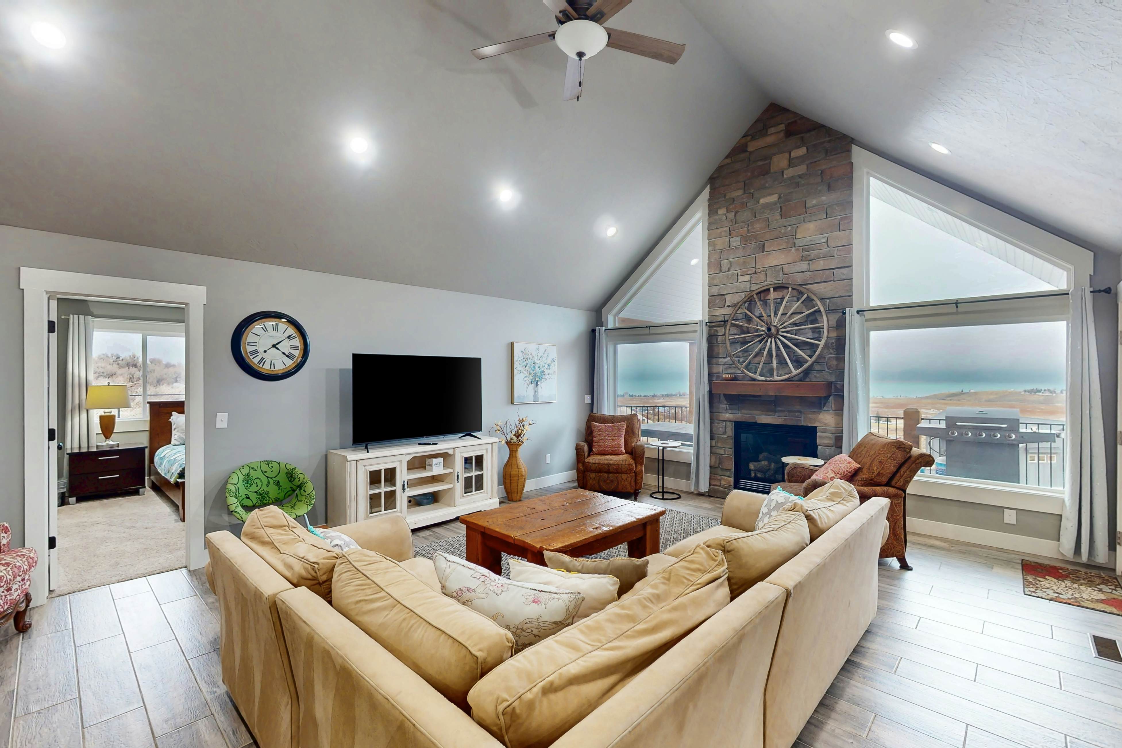 Serenity w/ Ideal Beach Access!