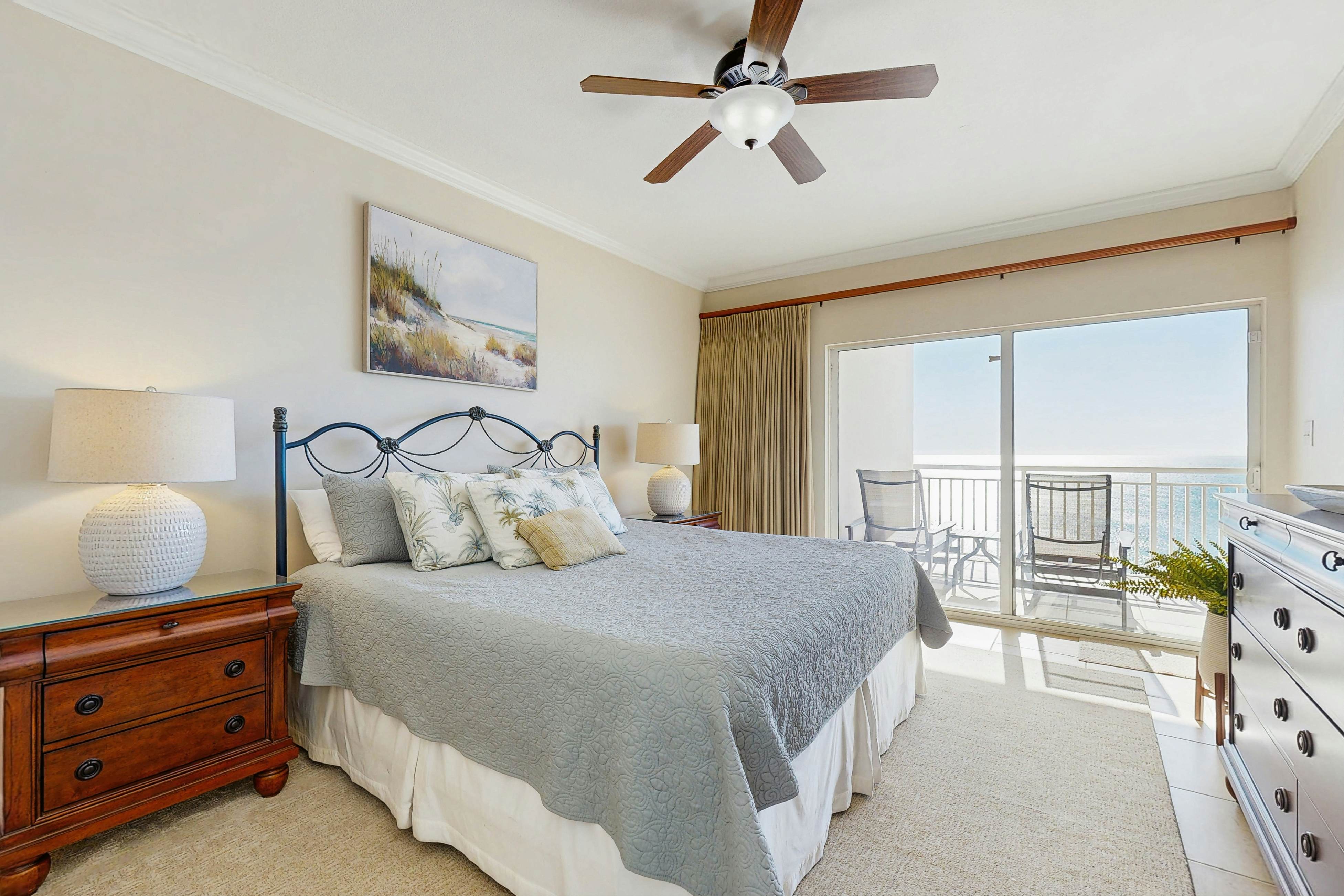 Admirals Quarters 1006