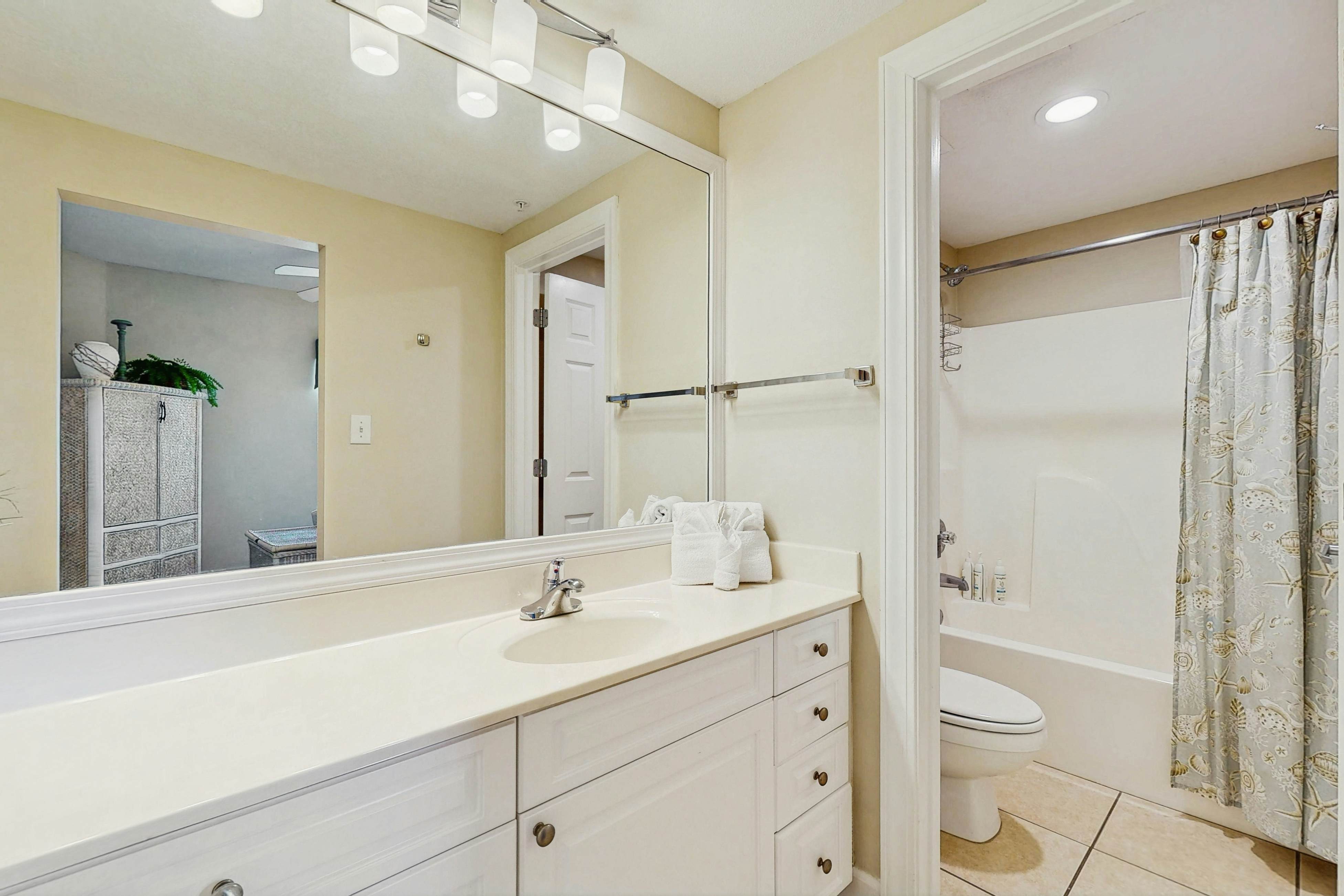 Admirals Quarters 1006