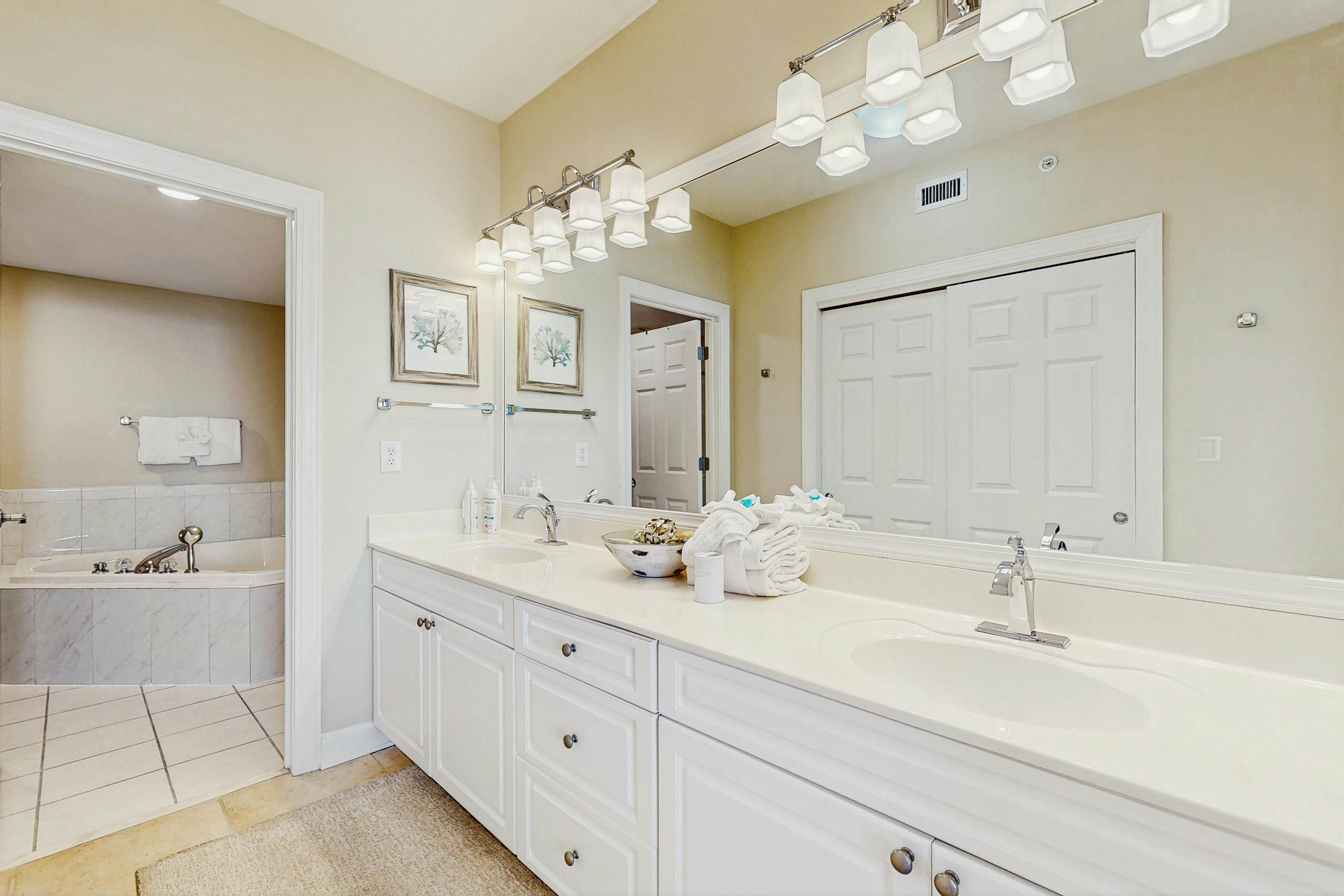 Admirals Quarters 1006