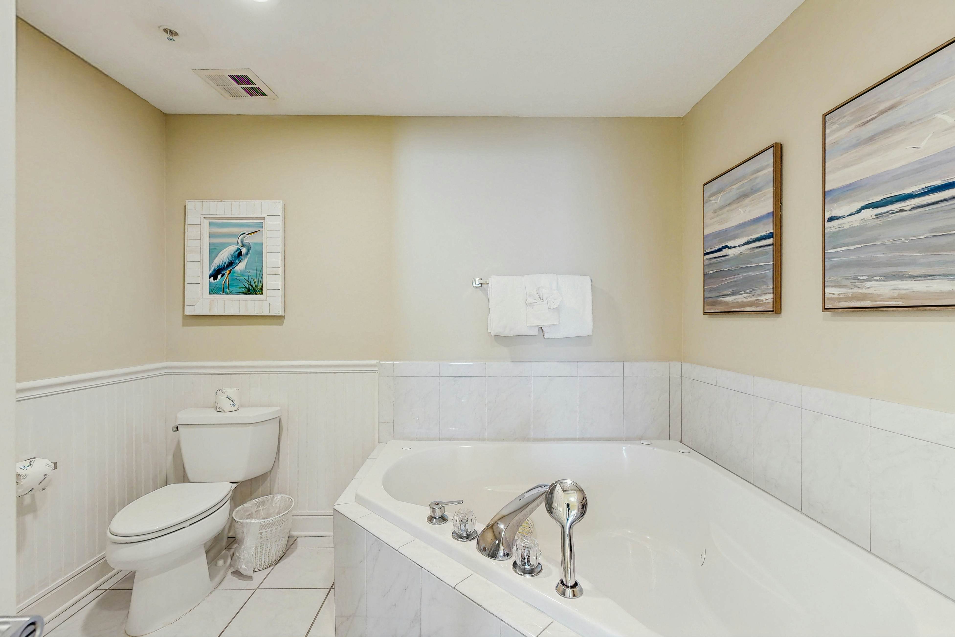 Admirals Quarters 1006