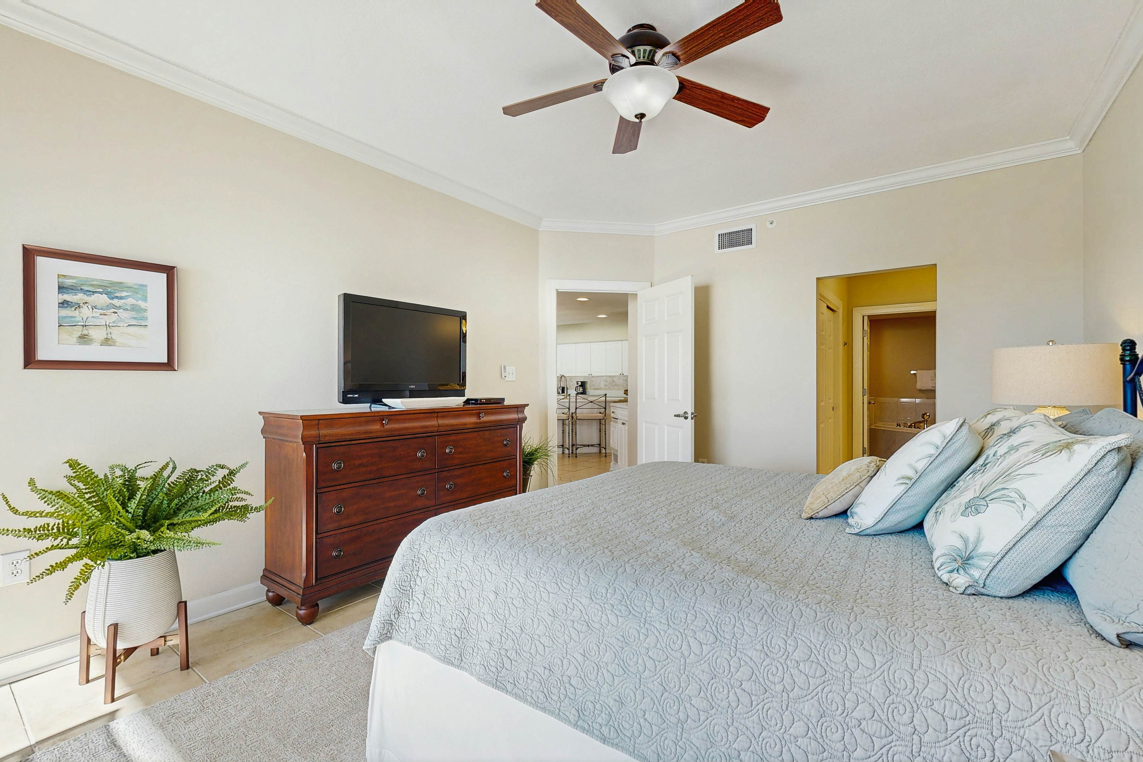 Admirals Quarters 1006