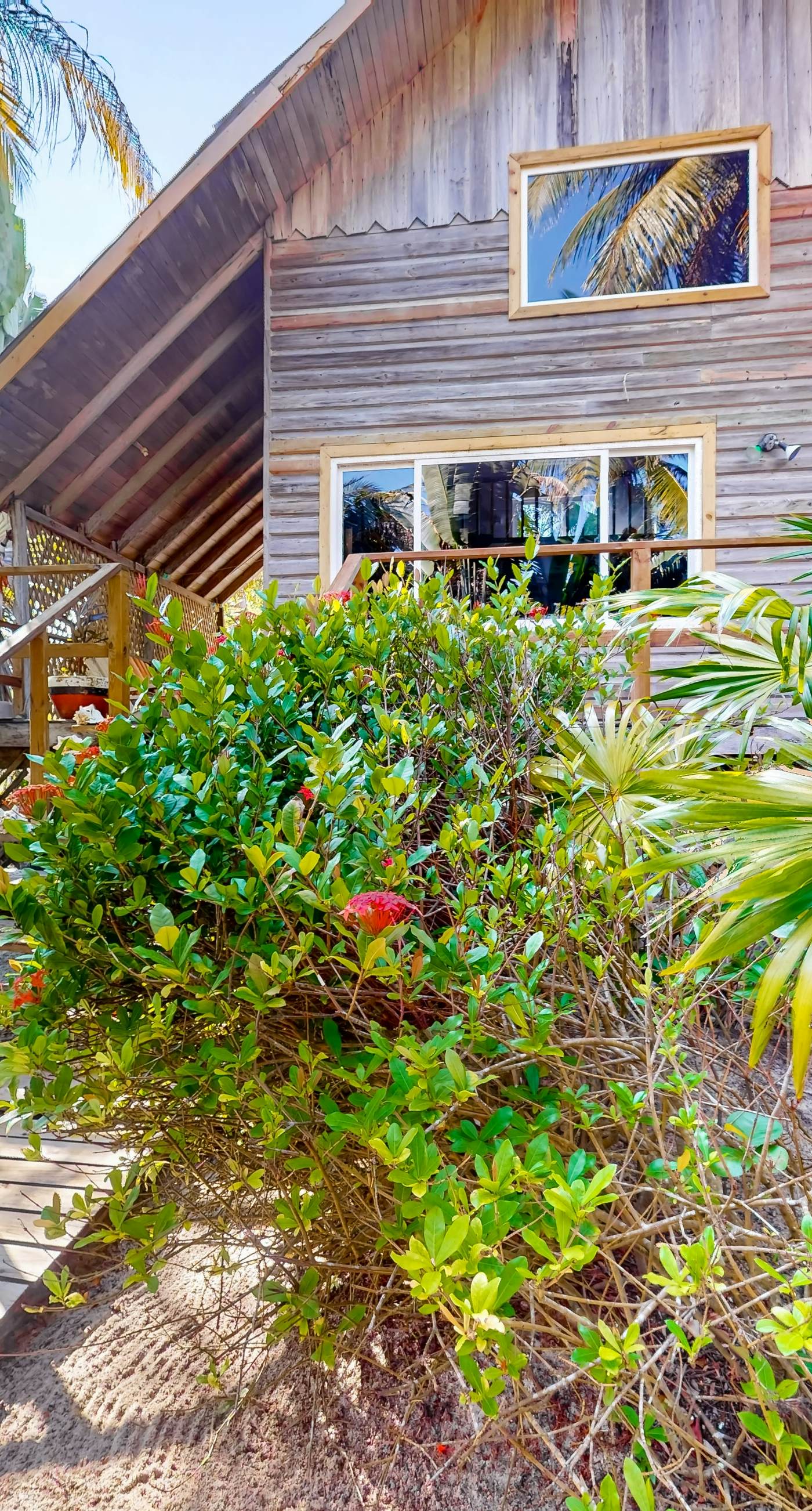 Blue Tang Beach House at Ocean’s Edge -Gold Standard Certified