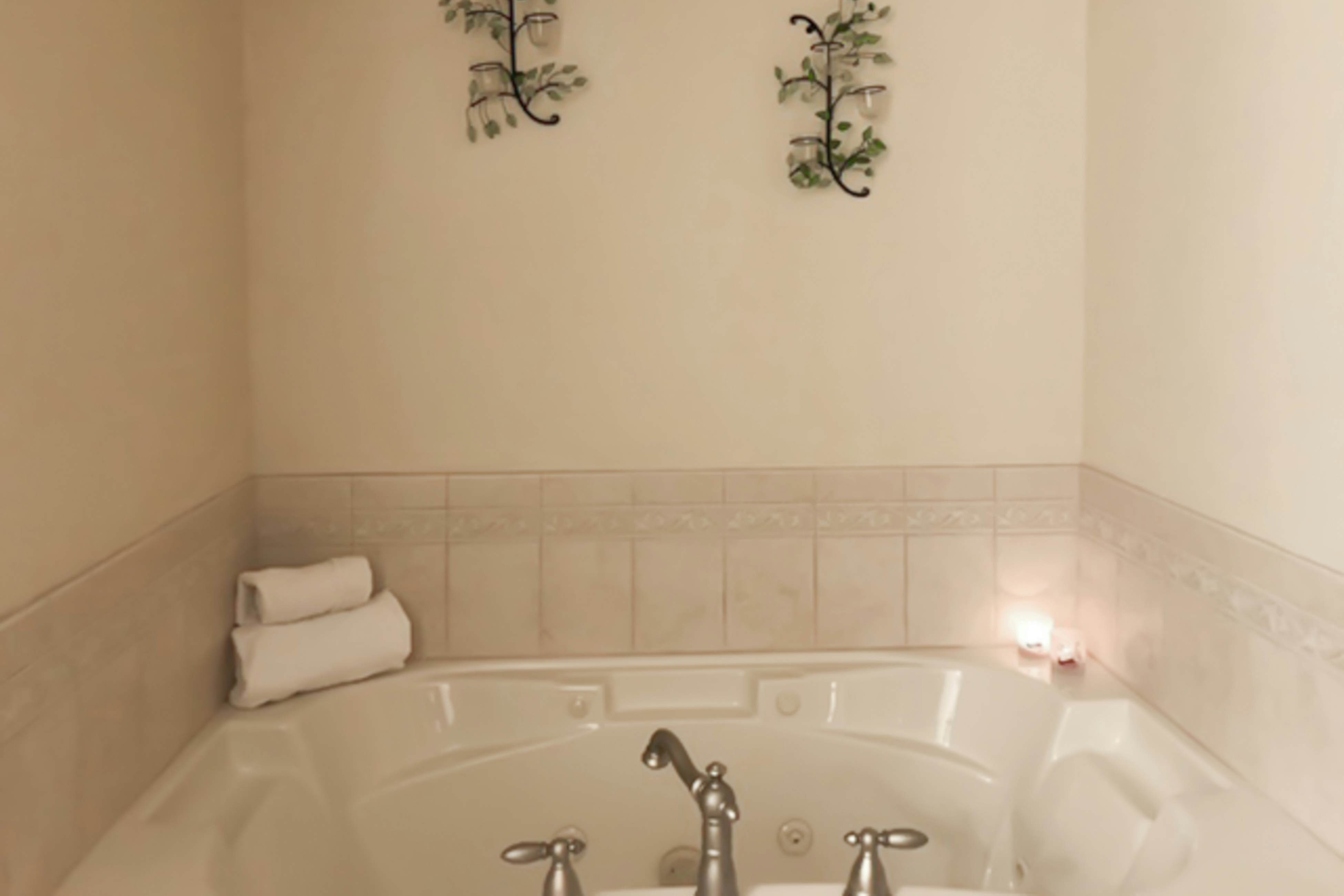 Sunset Condominiums: Golf View