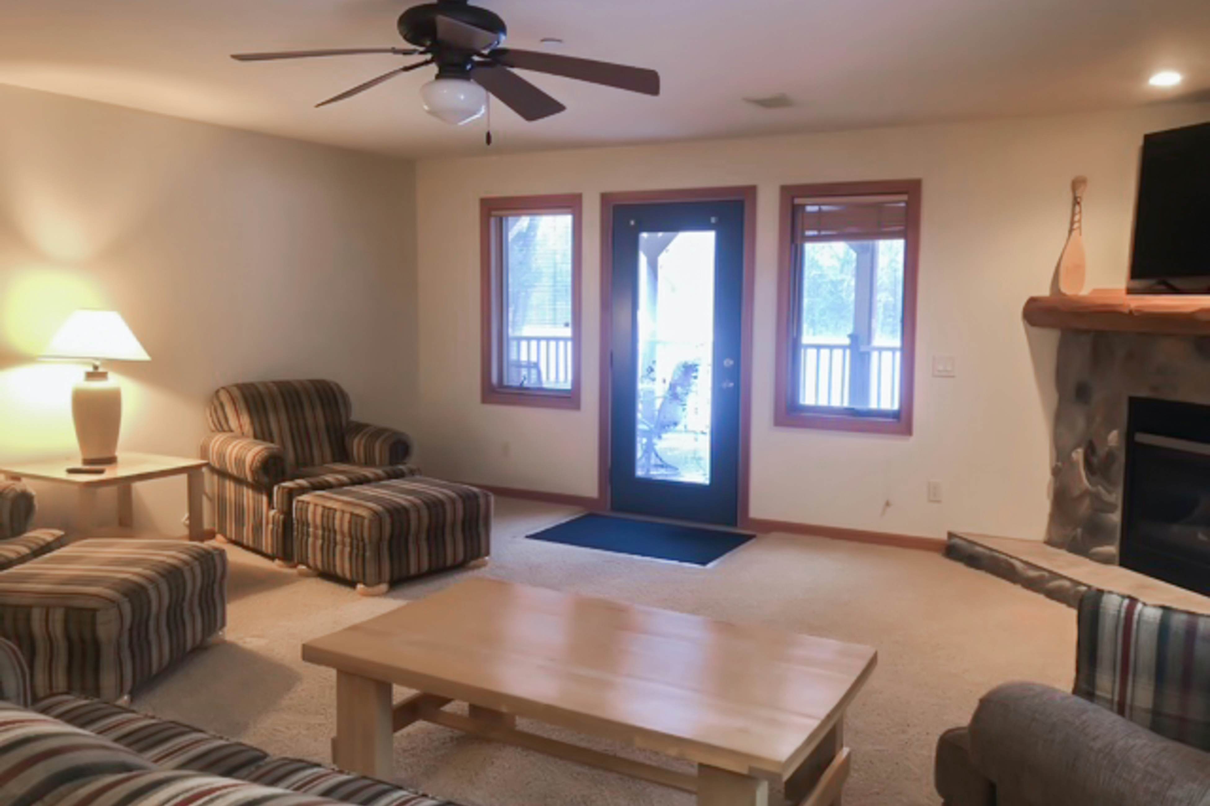 Sunset Condominiums: Golf View