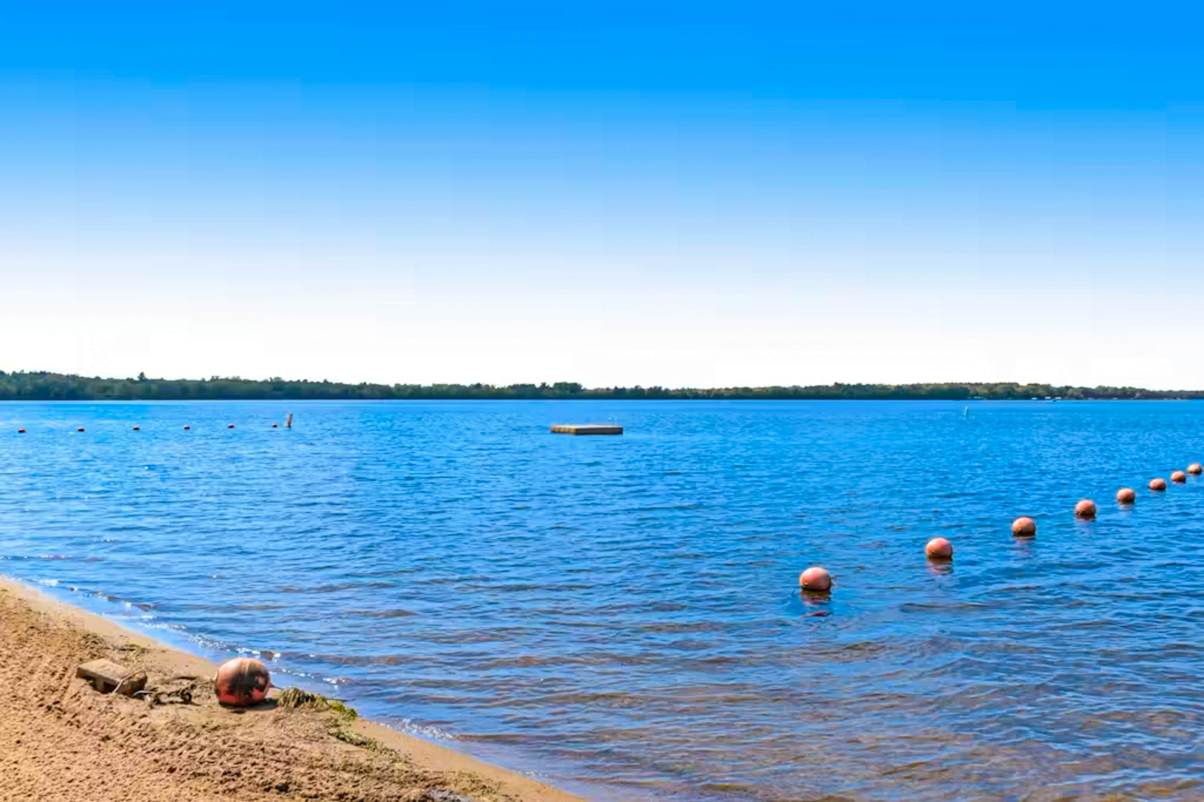 Sunset Condominiums: Golf View