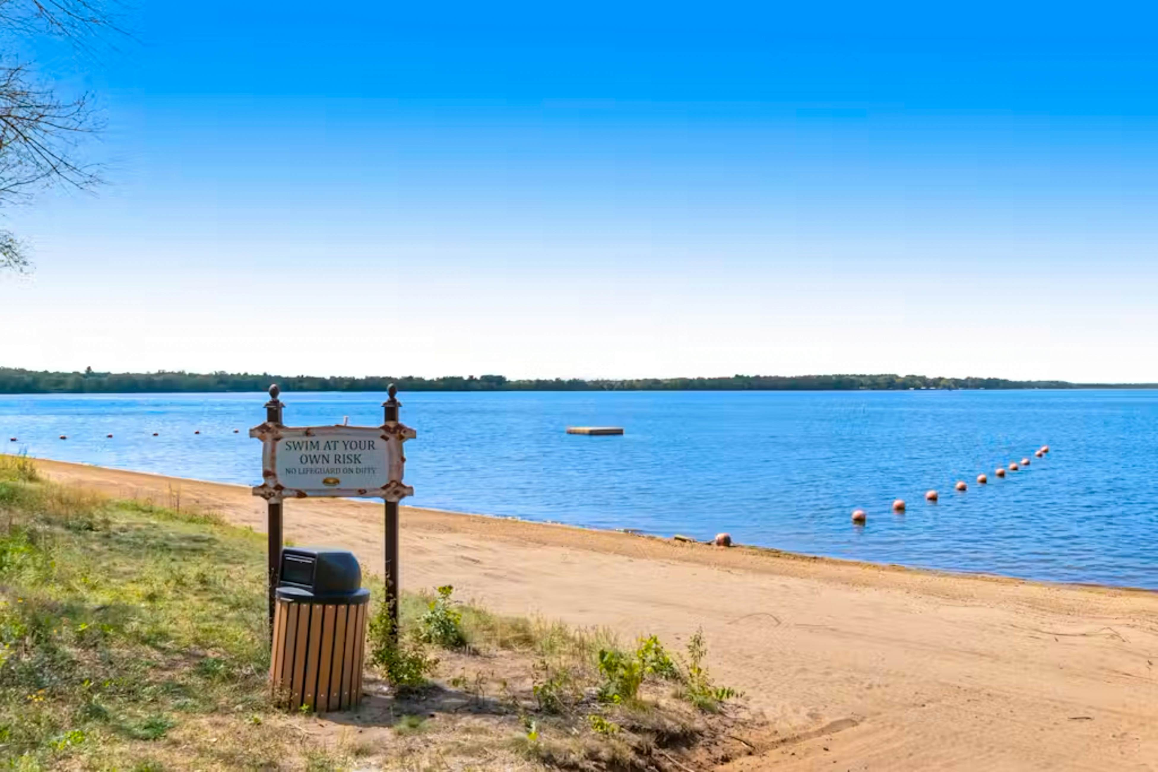 Sunset Condominiums: Golf View