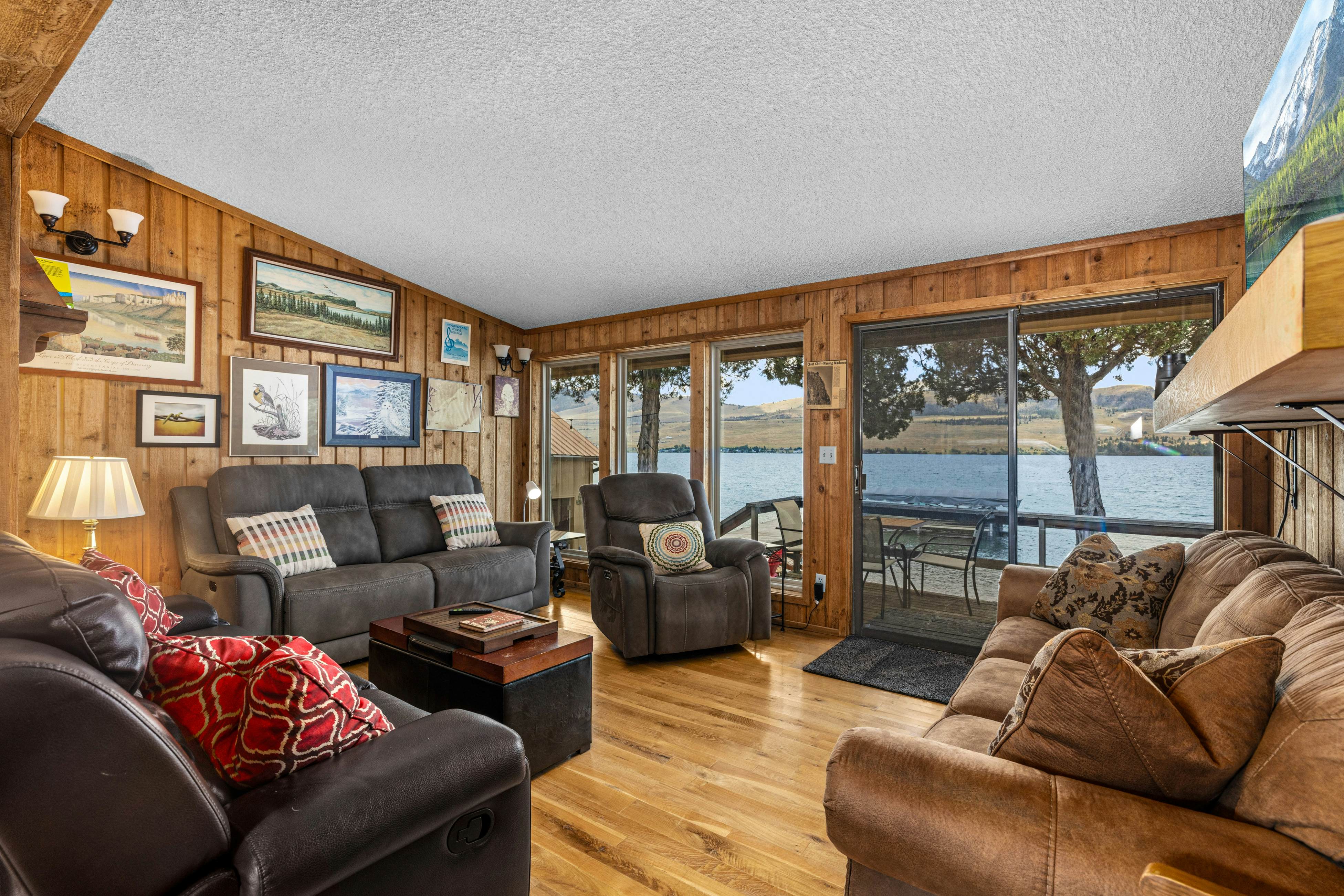 The Meadowlark Cabin