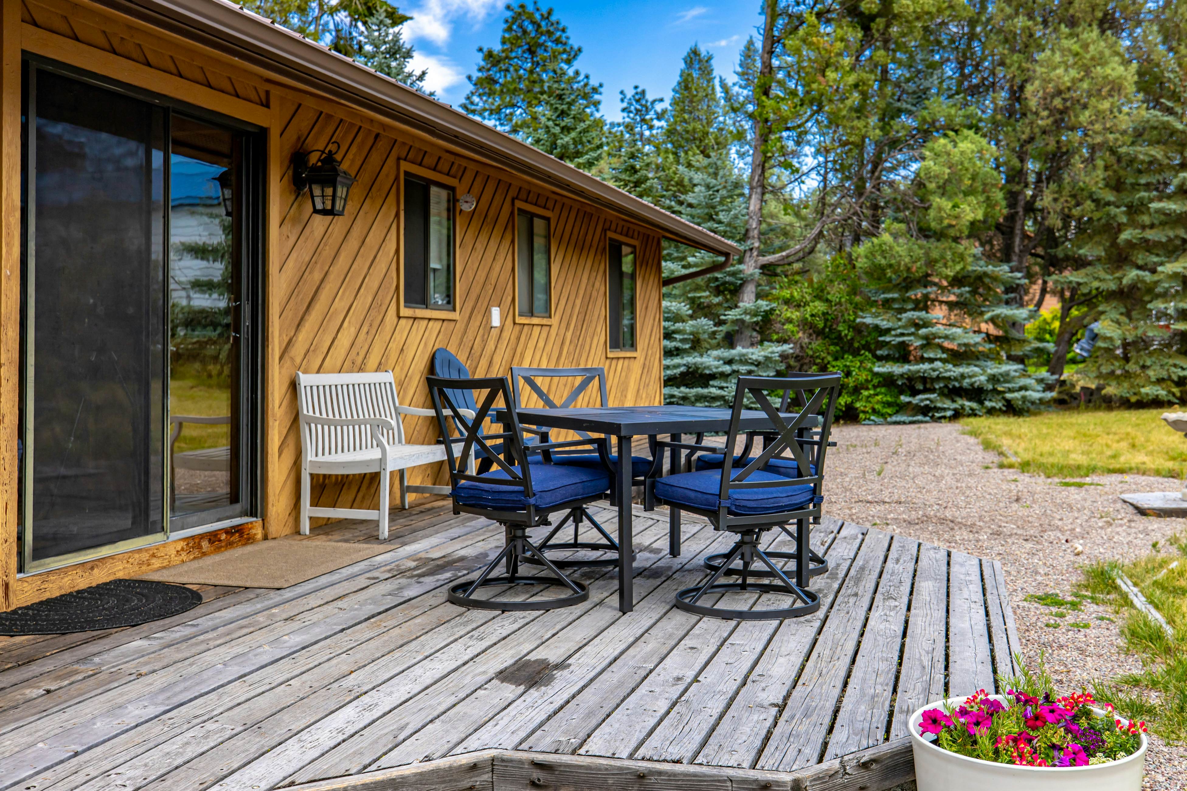The Meadowlark Cabin