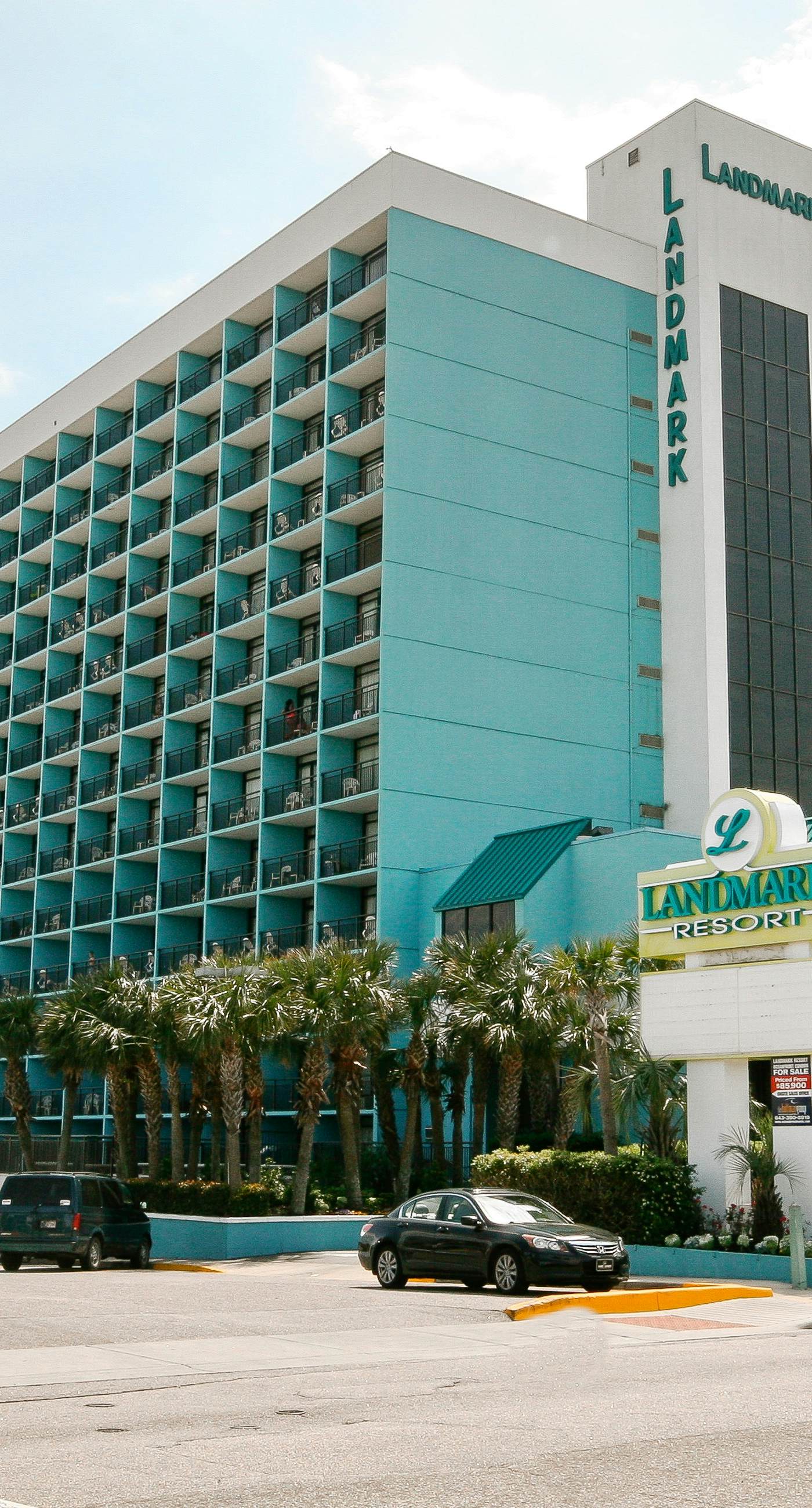 Landmark Resort 920