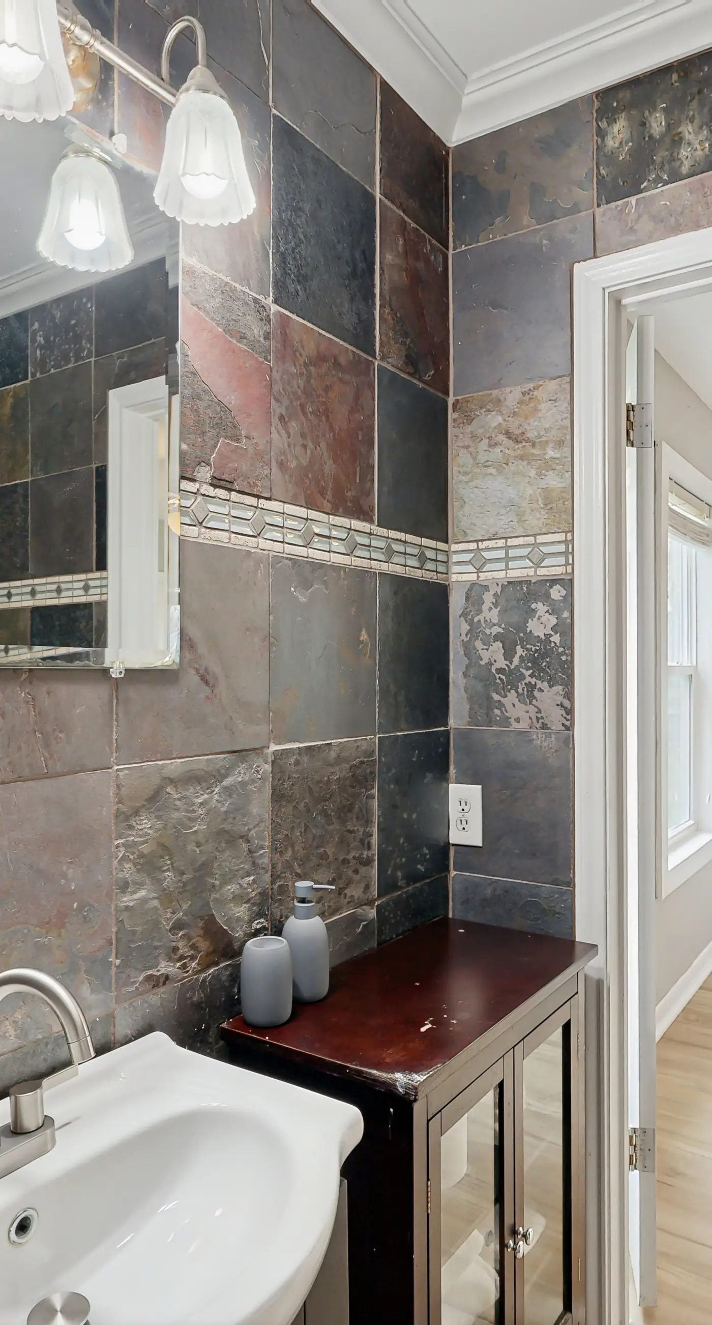 The Lazy Oak Retreat