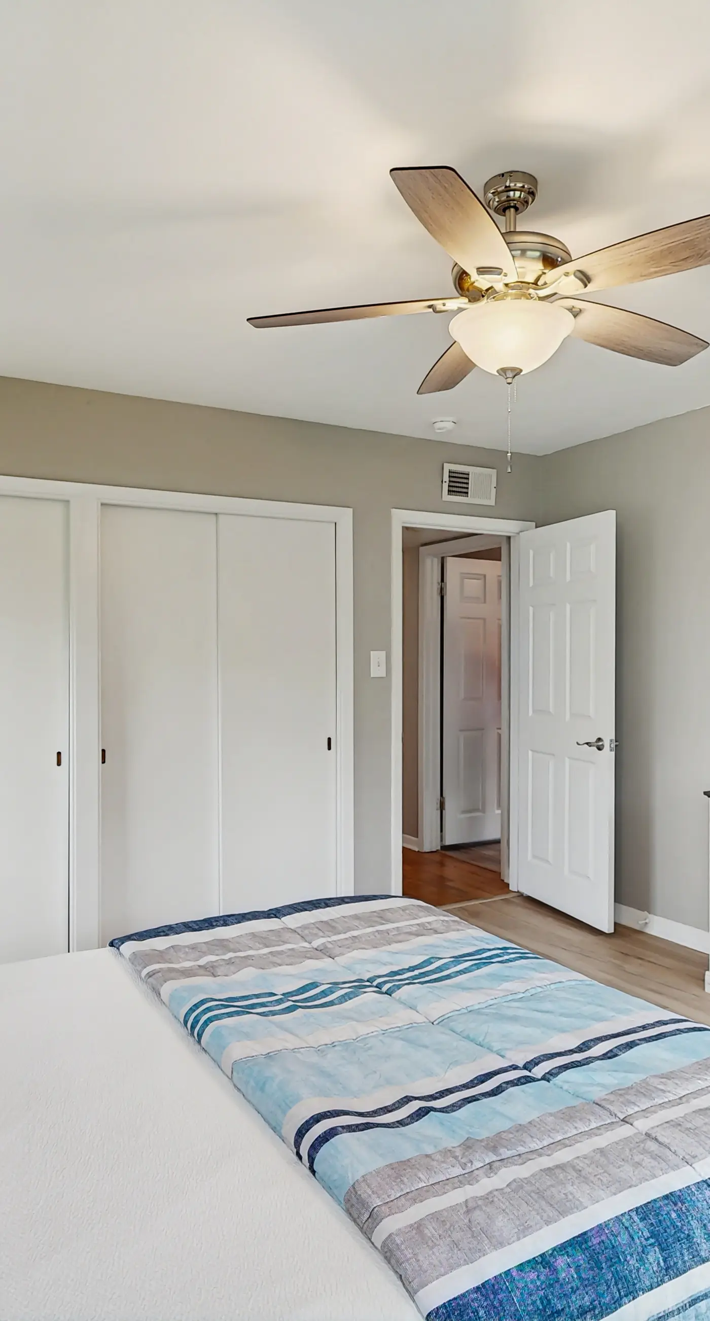 The Lazy Oak Retreat