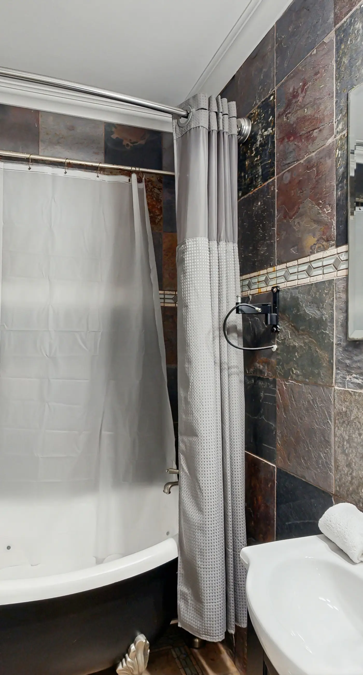 The Lazy Oak Retreat