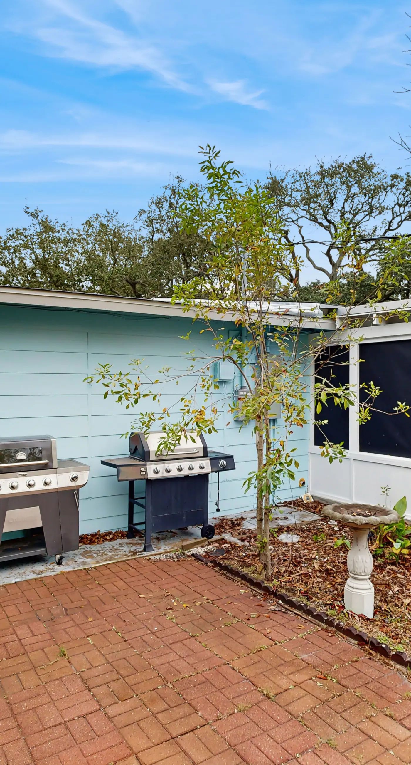 The Lazy Oak Retreat