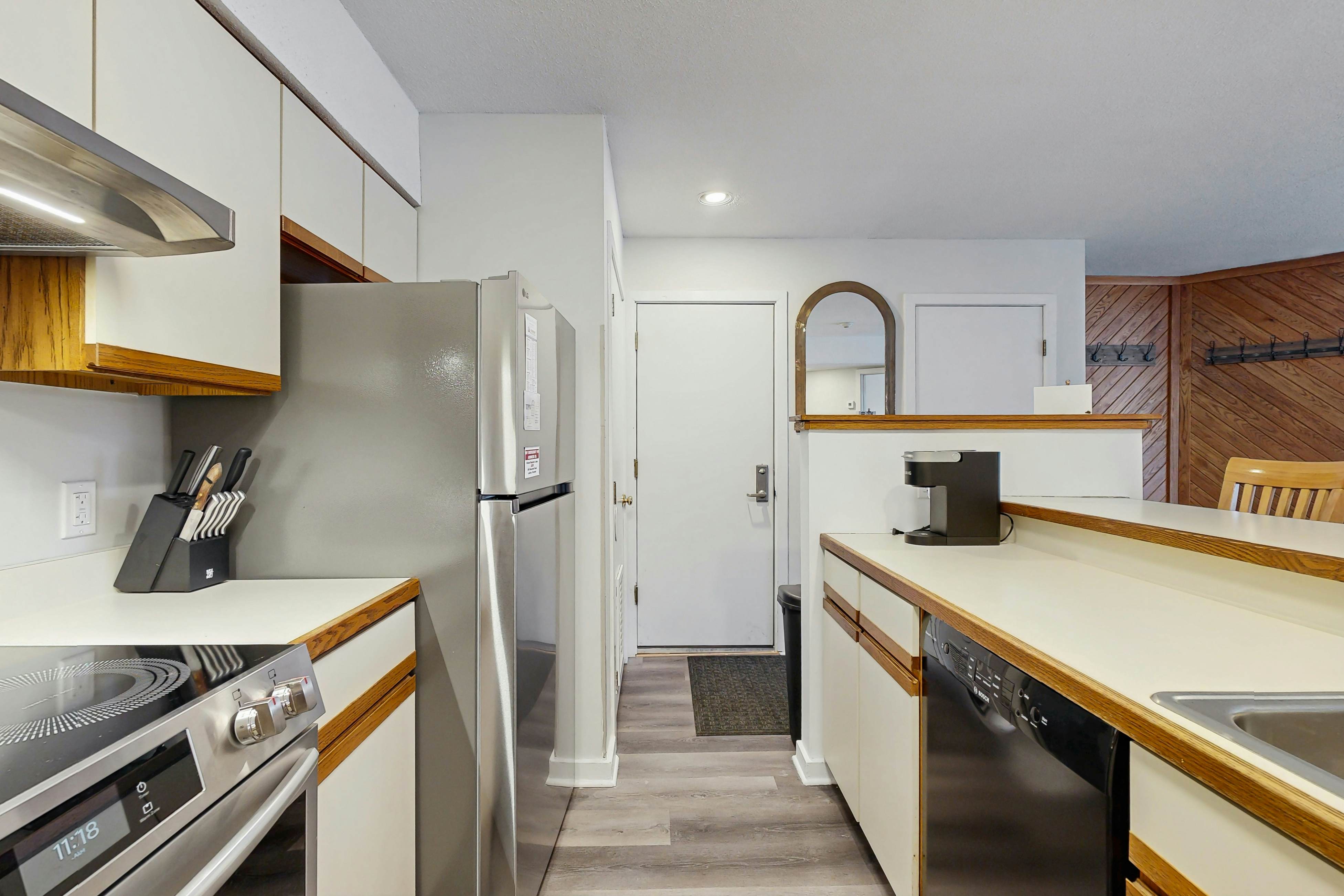 Cozy Mountain Base Retreat