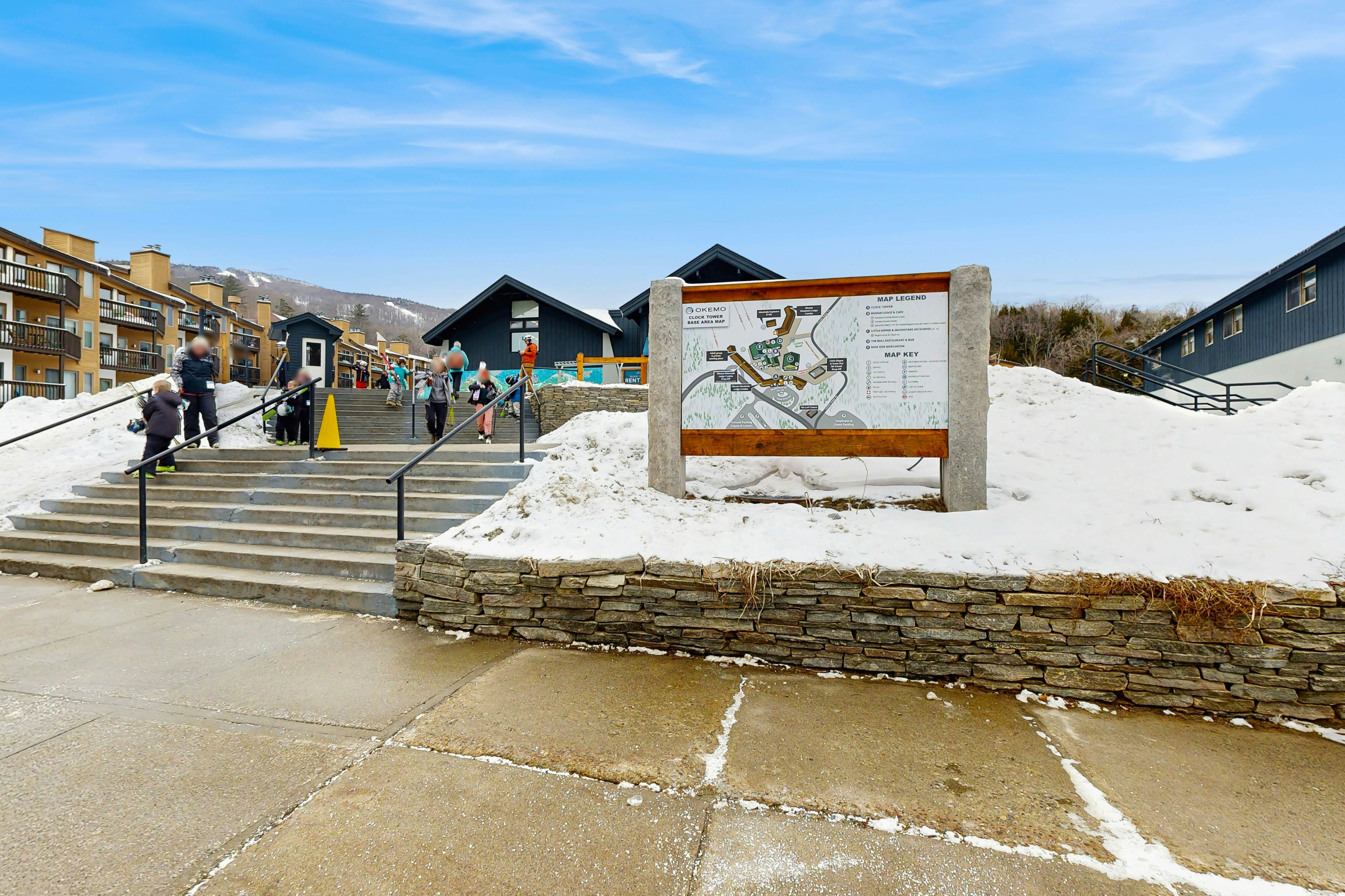 Cozy Mountain Base Retreat