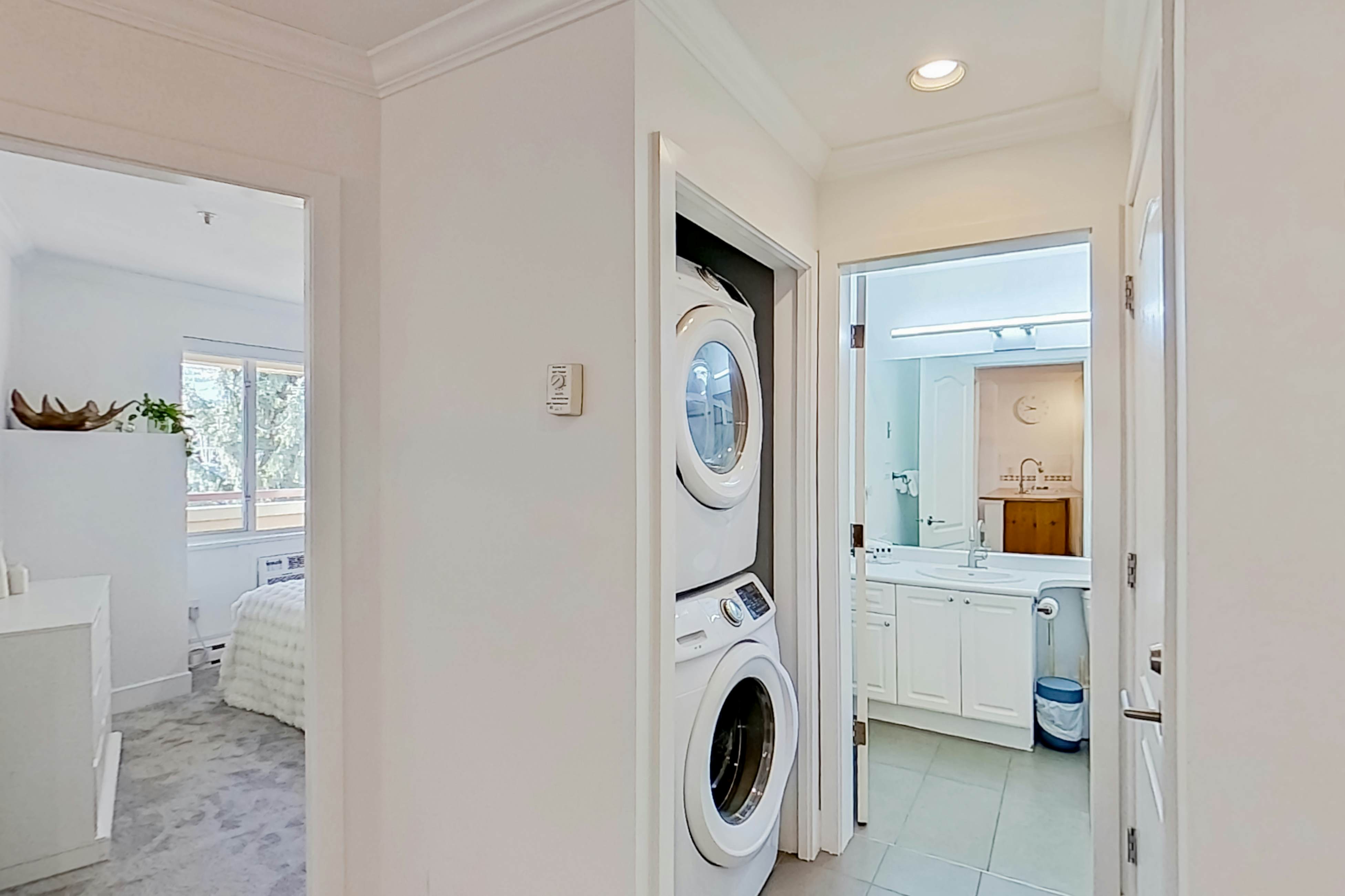 Town Plaza, Unit 427