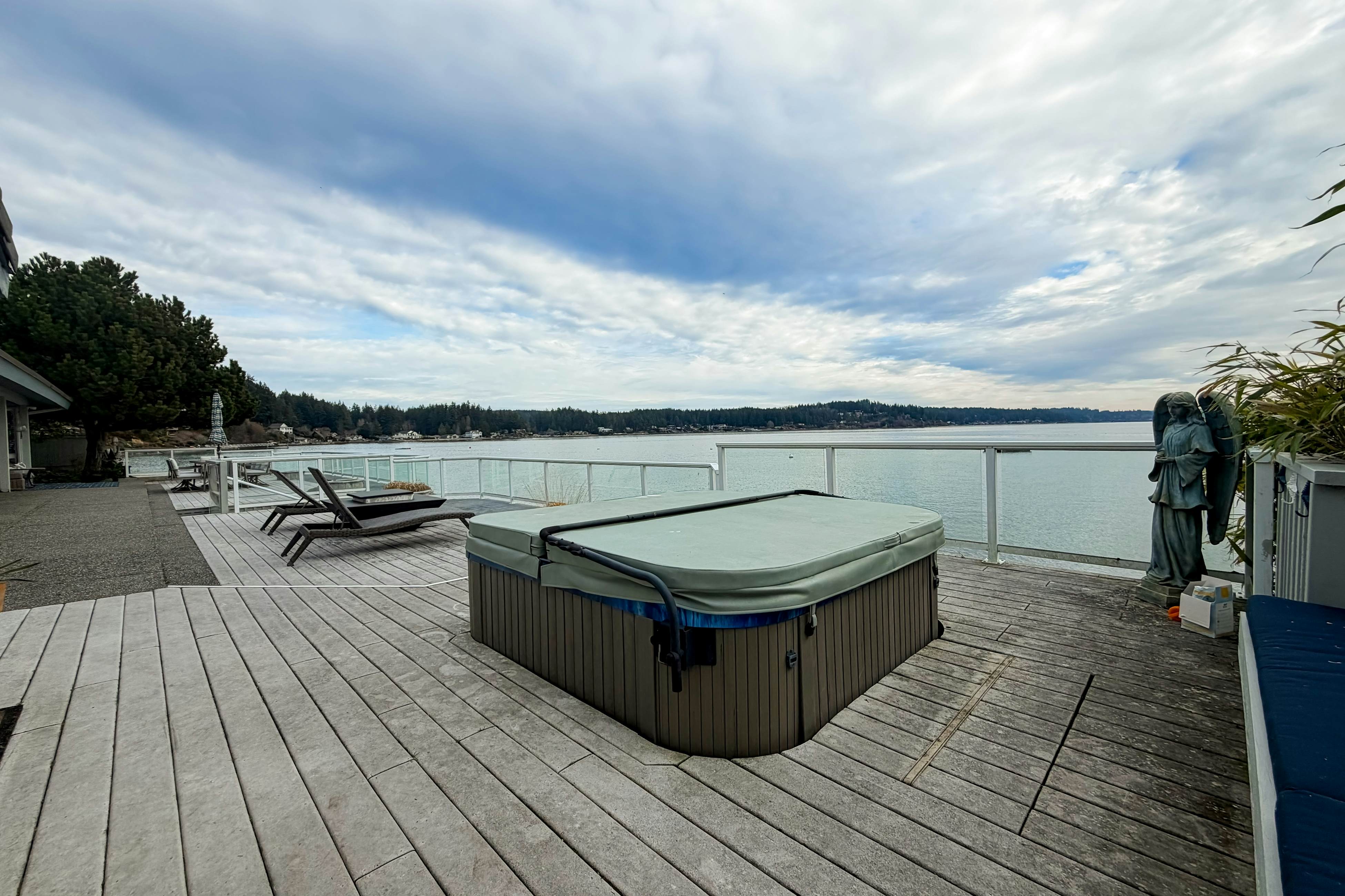 Shaws Cove Beachouse